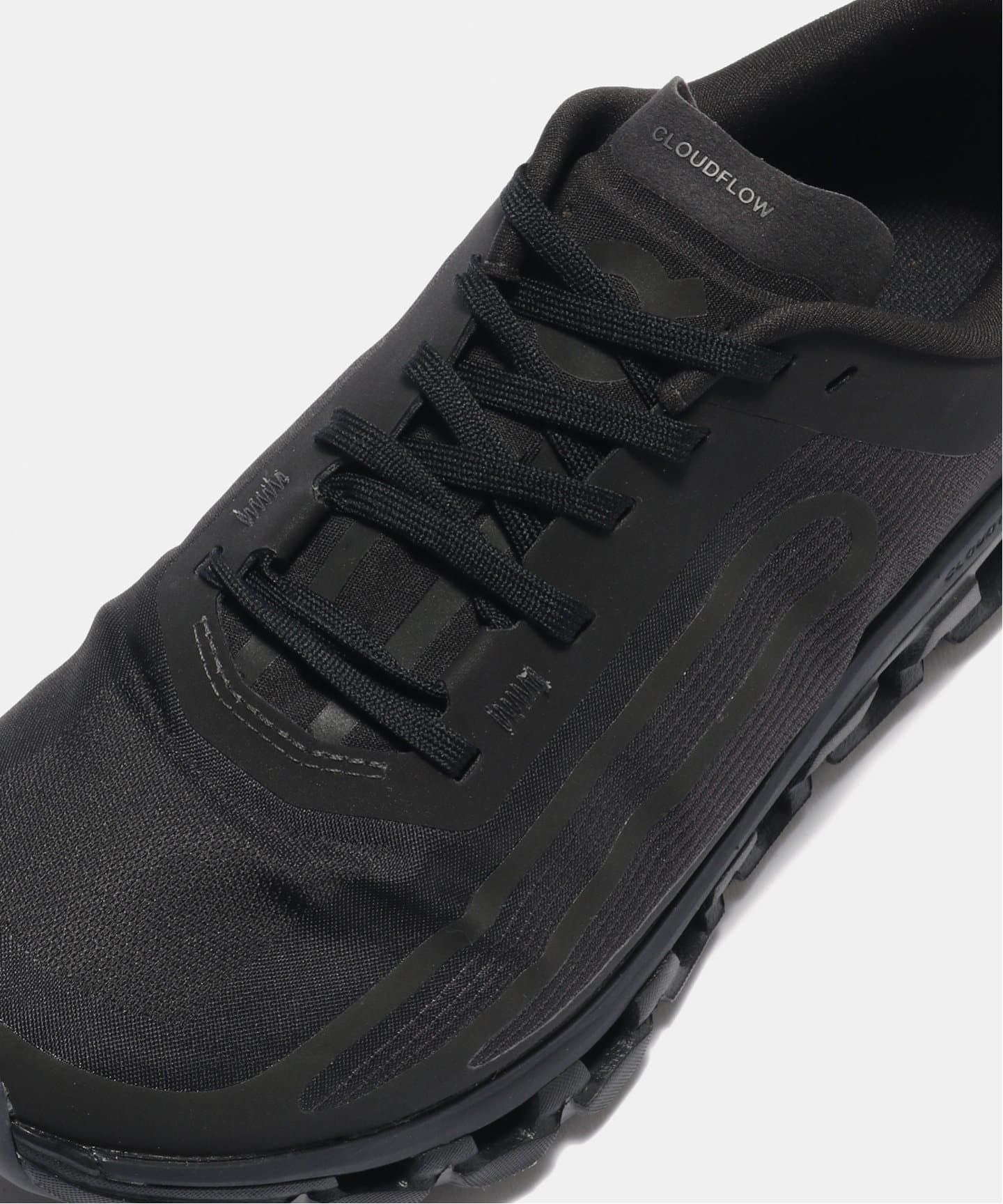 On Cloudflow 4 IKON "IKON COLLECTION" "Bureau Borsche" 3WE30272130