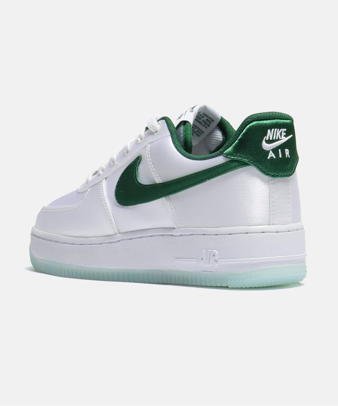 【NIKE / ナイキ】W AIR FORCE 1 07 ESS SNKR DX6541-101