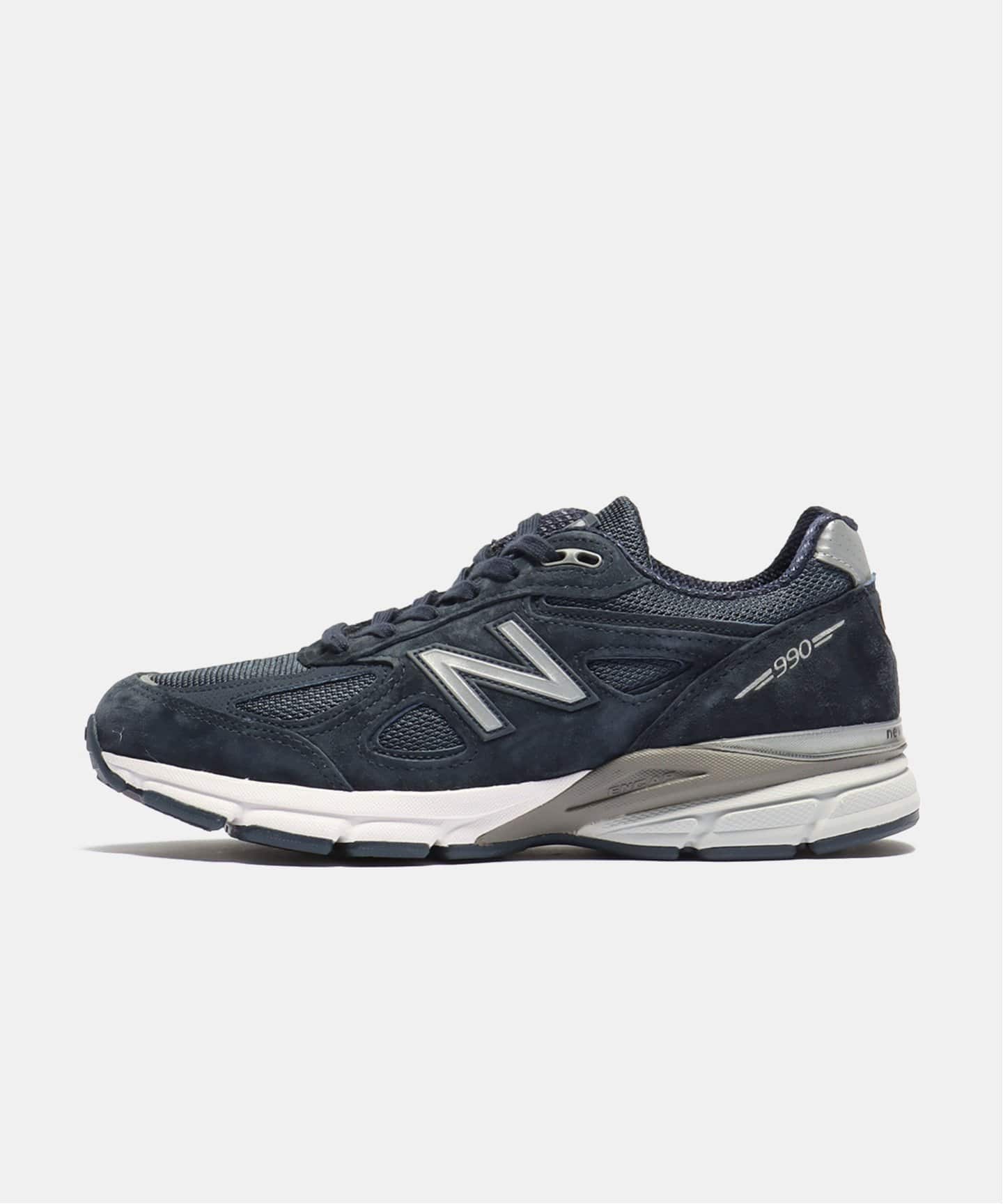 New Balance U990NV4
