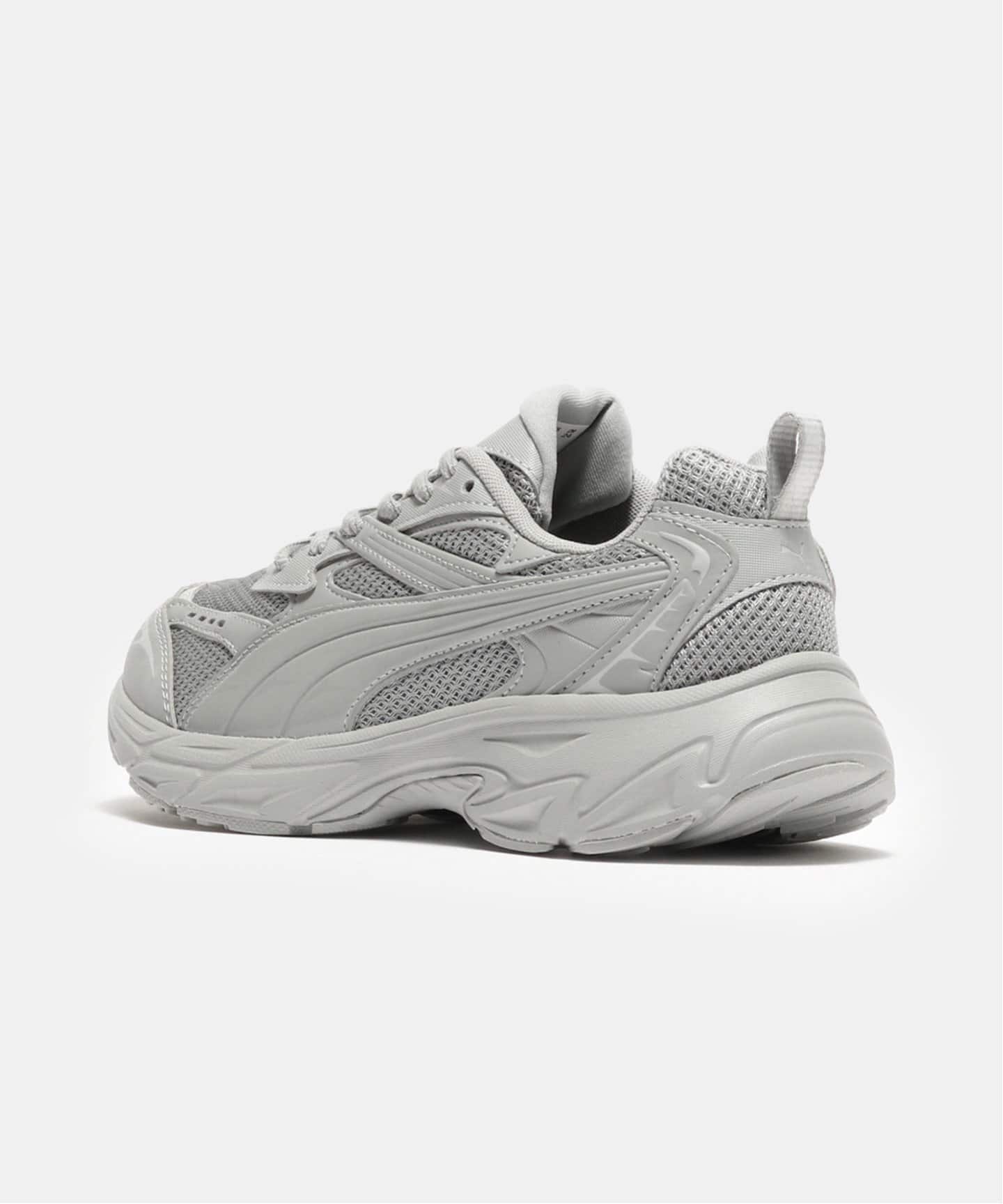 【PUMA / プーマ】MORPHIC BASE 392982