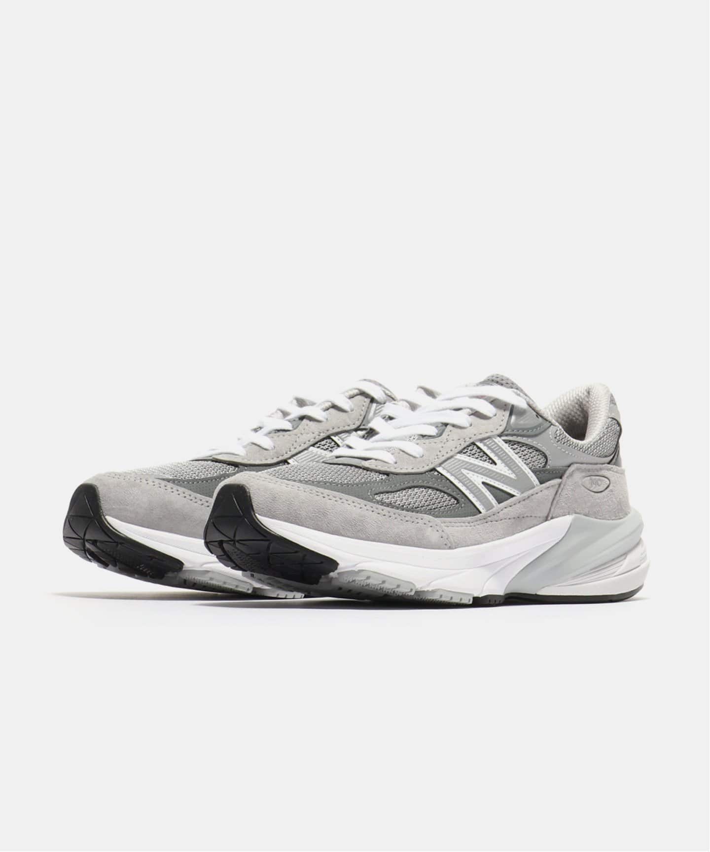 New Balance W990GL6