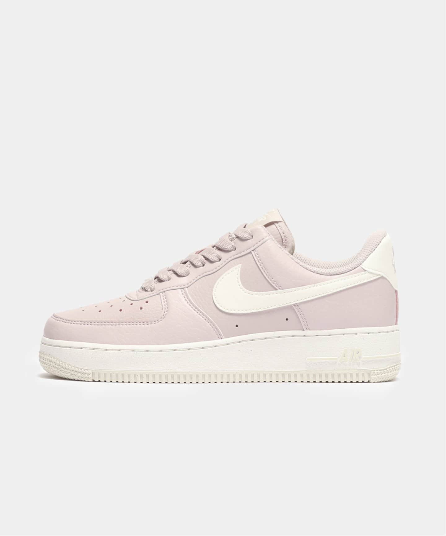 【NIKE / ナイキ】WMNS AF 1 07 NN DV3808-001