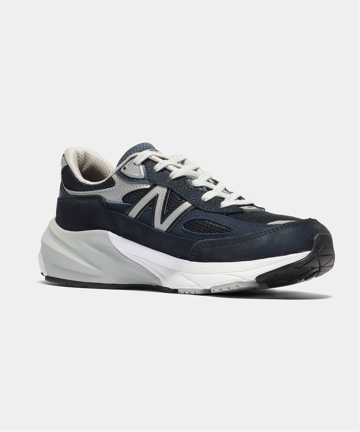 【New Balance / ニューバランス】W990NV6