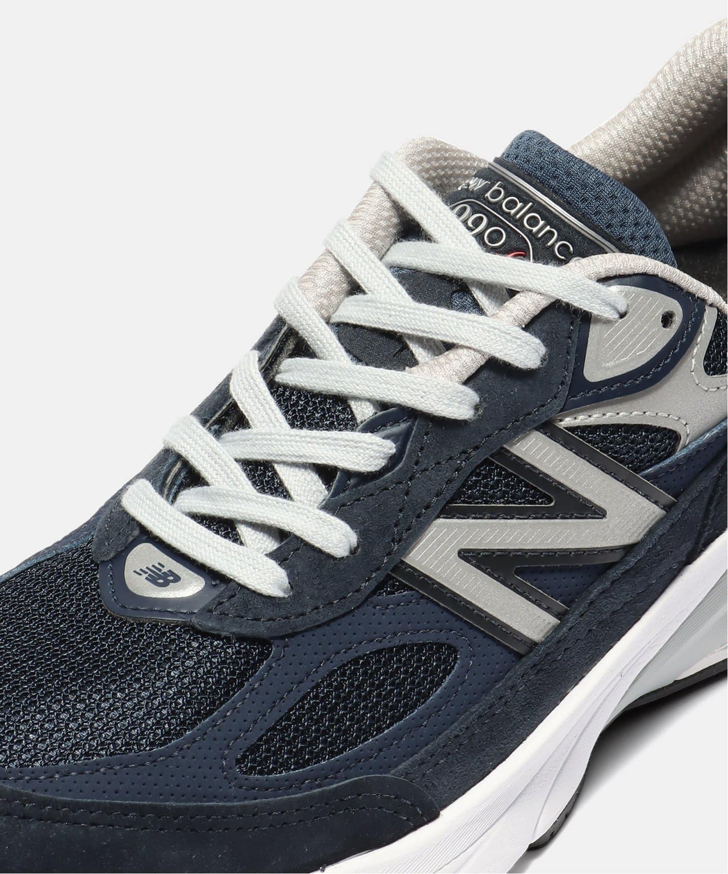 【New Balance / ニューバランス】W990NV6