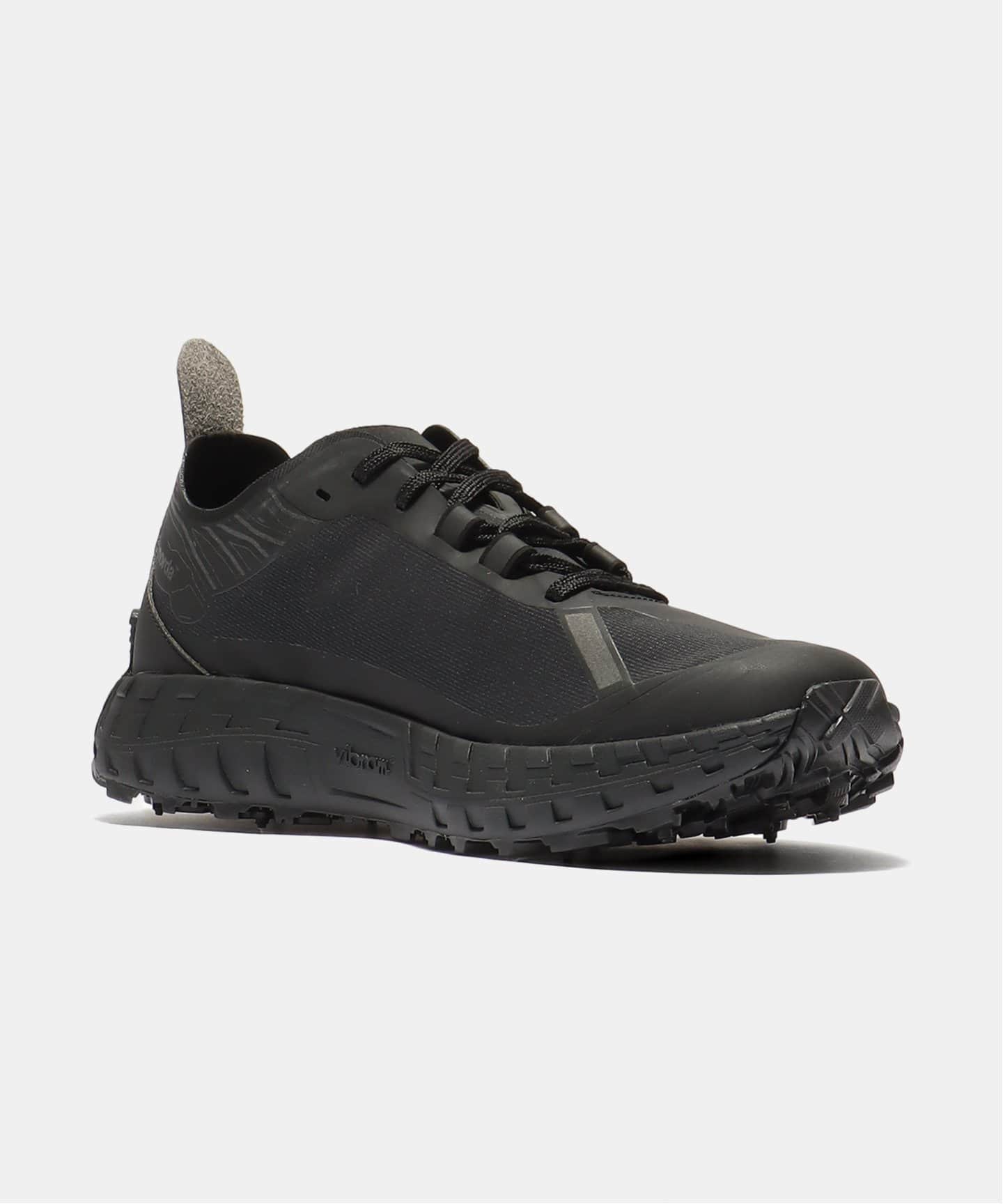 【NORDA / ノルダ】001-M Stealth Black