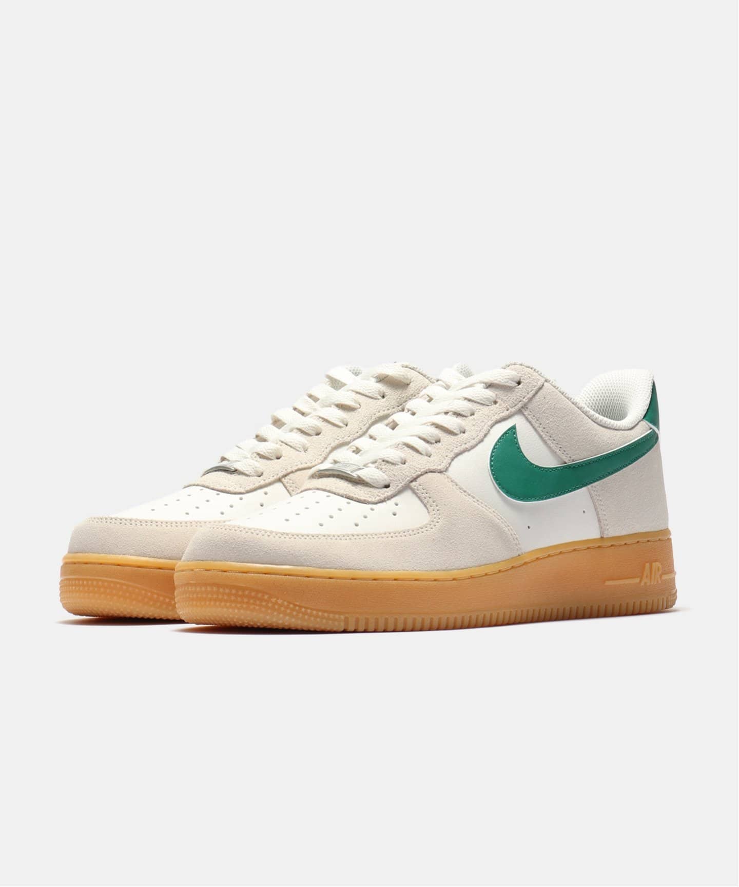 NIKE AIR FORCE 1 07 LV8 ESS+ FQ8714-001