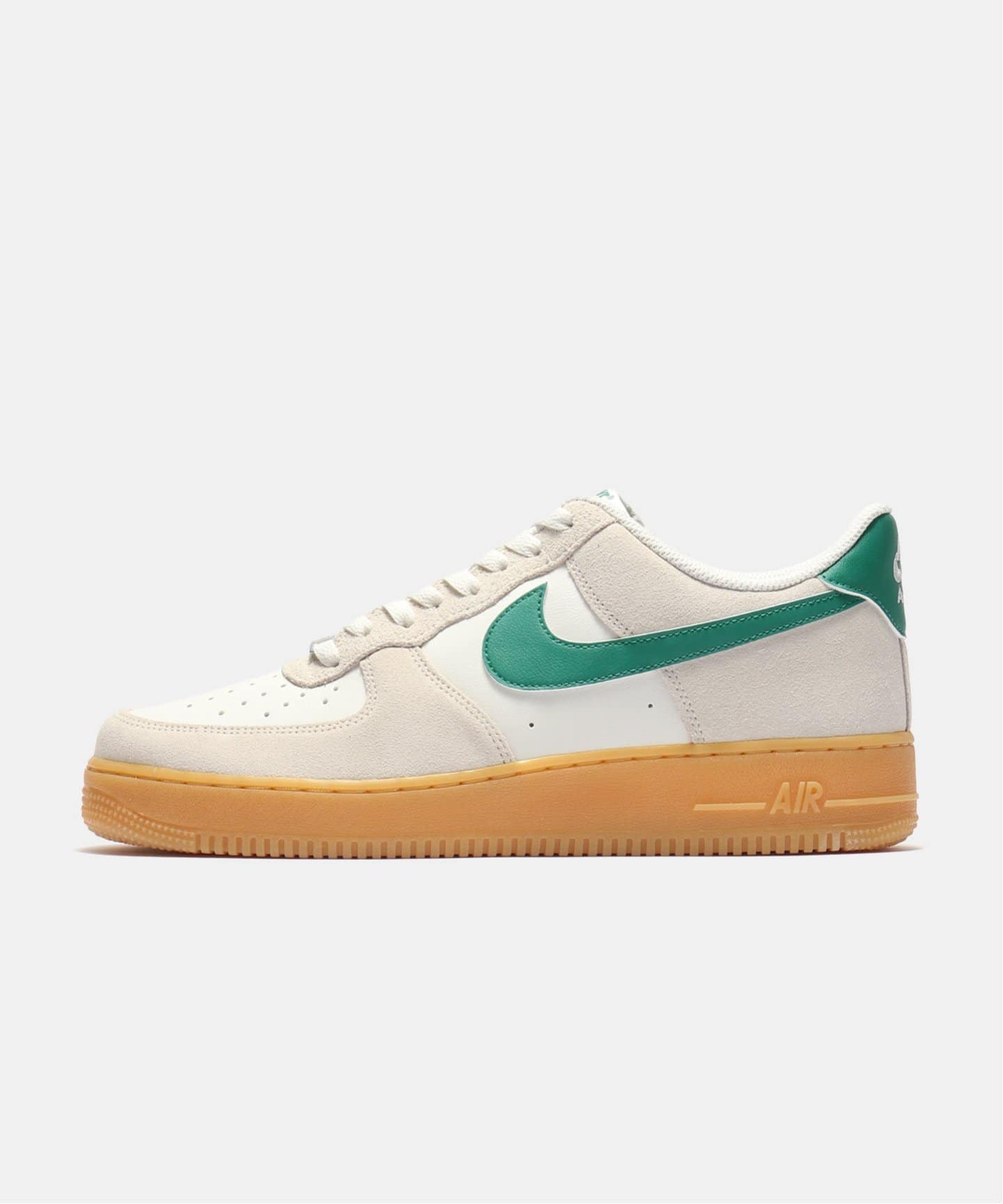 NIKE AIR FORCE 1 07 LV8 ESS+ FQ8714-001