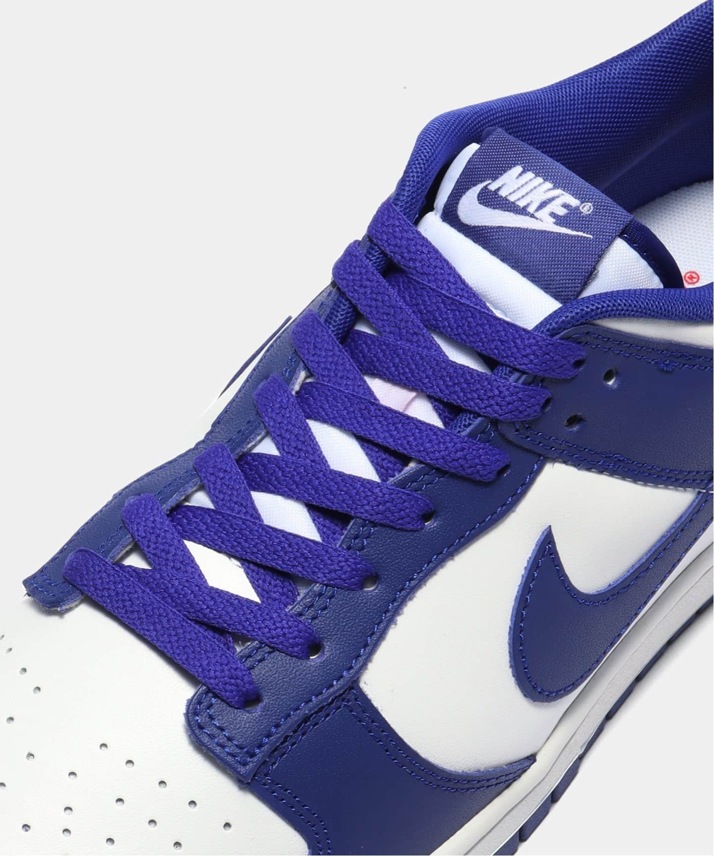 NIKE DUNK LOW RETRO BTTYS DV0833-103