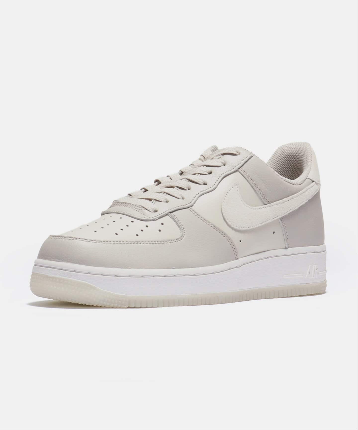NIKE AIR FORCE 1 07 LV8 FN5832-001