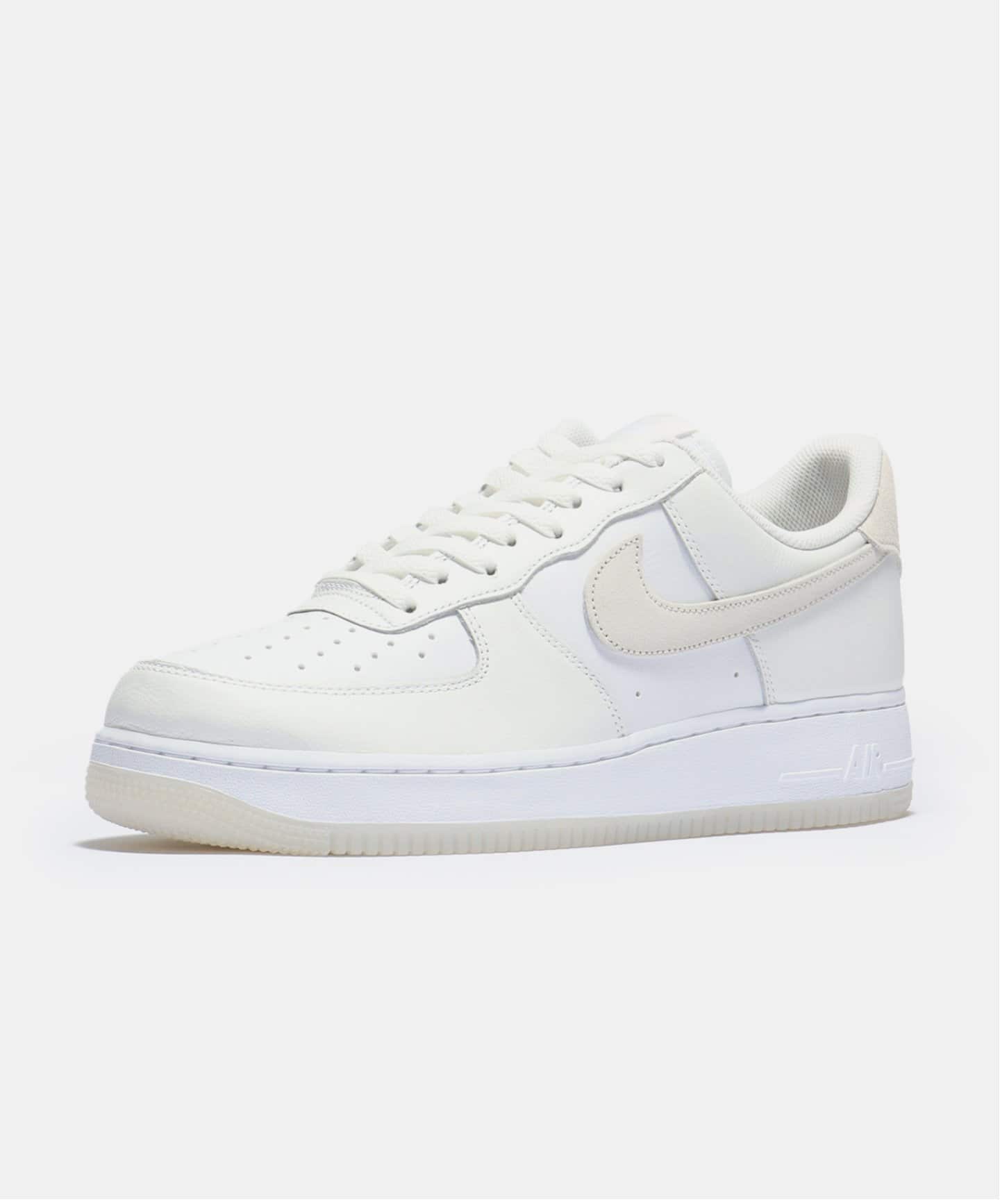 NIKE AIR FORCE 1 07 LV8 FN5832-100