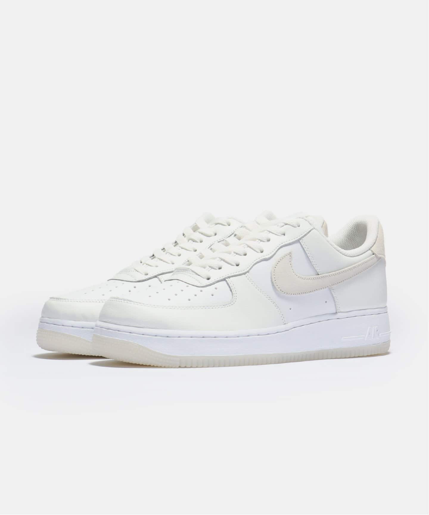 NIKE AIR FORCE 1 07 LV8 FN5832-100