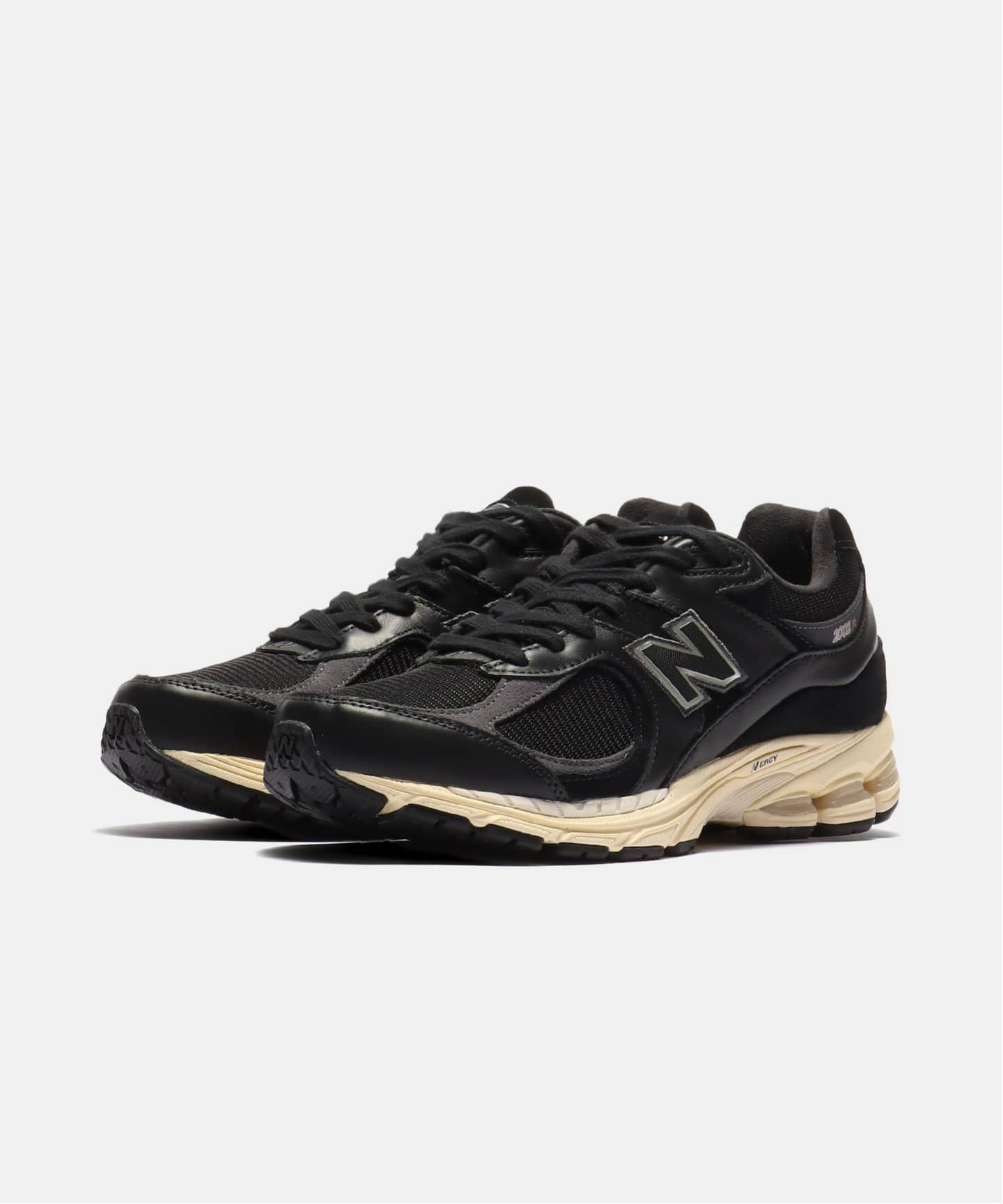 【New Balance / ニューバランス】M2002RIB