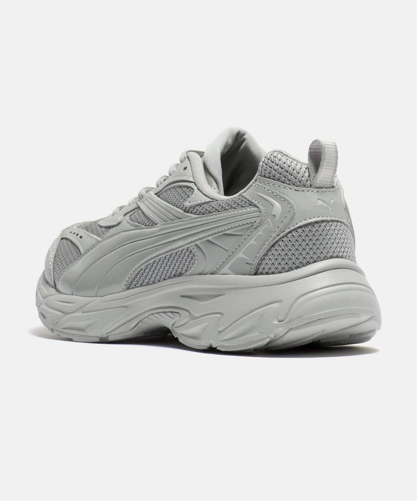【PUMA / プーマ】MORPHIC BASE 392982