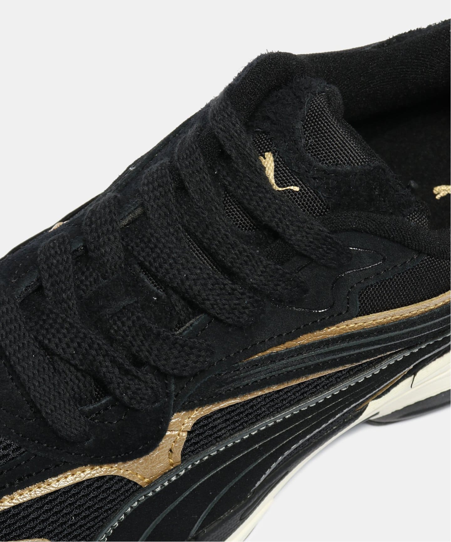 【PUMA / プーマ】TEVERIS NITRO METALLIC 396863