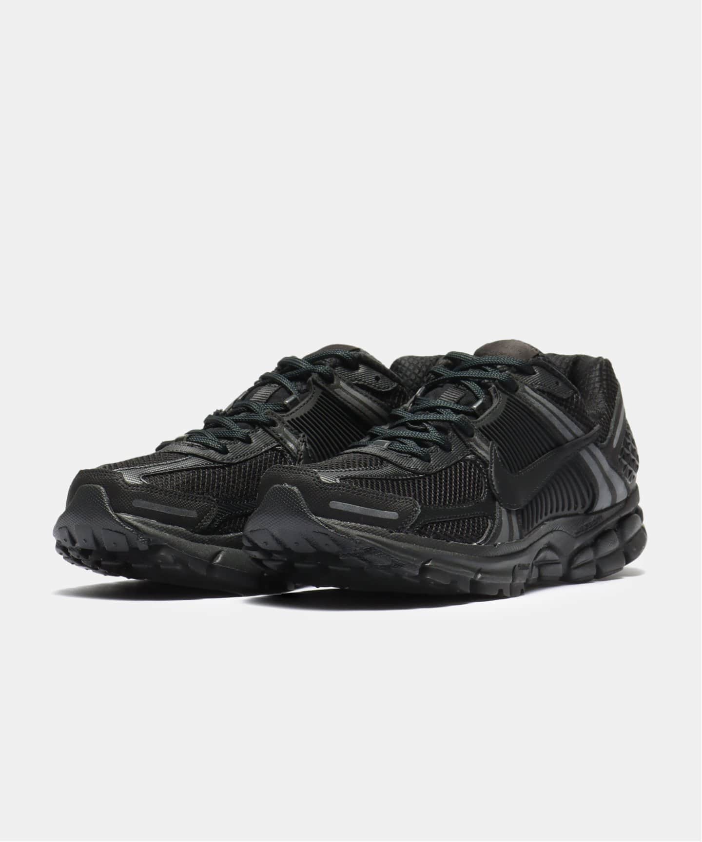NIKE ZOOM VOMERO 5 BV1358-003