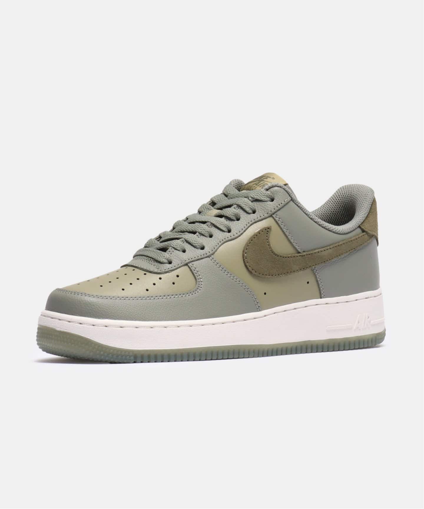 【NIKE / ナイキ】AIR FORCE 1 07 LV8 FJ4170-002