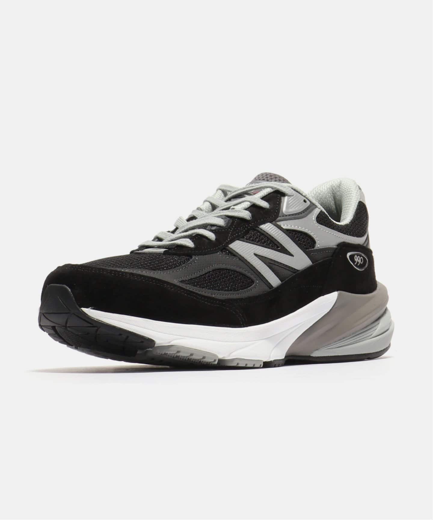 New Balance M990BK6