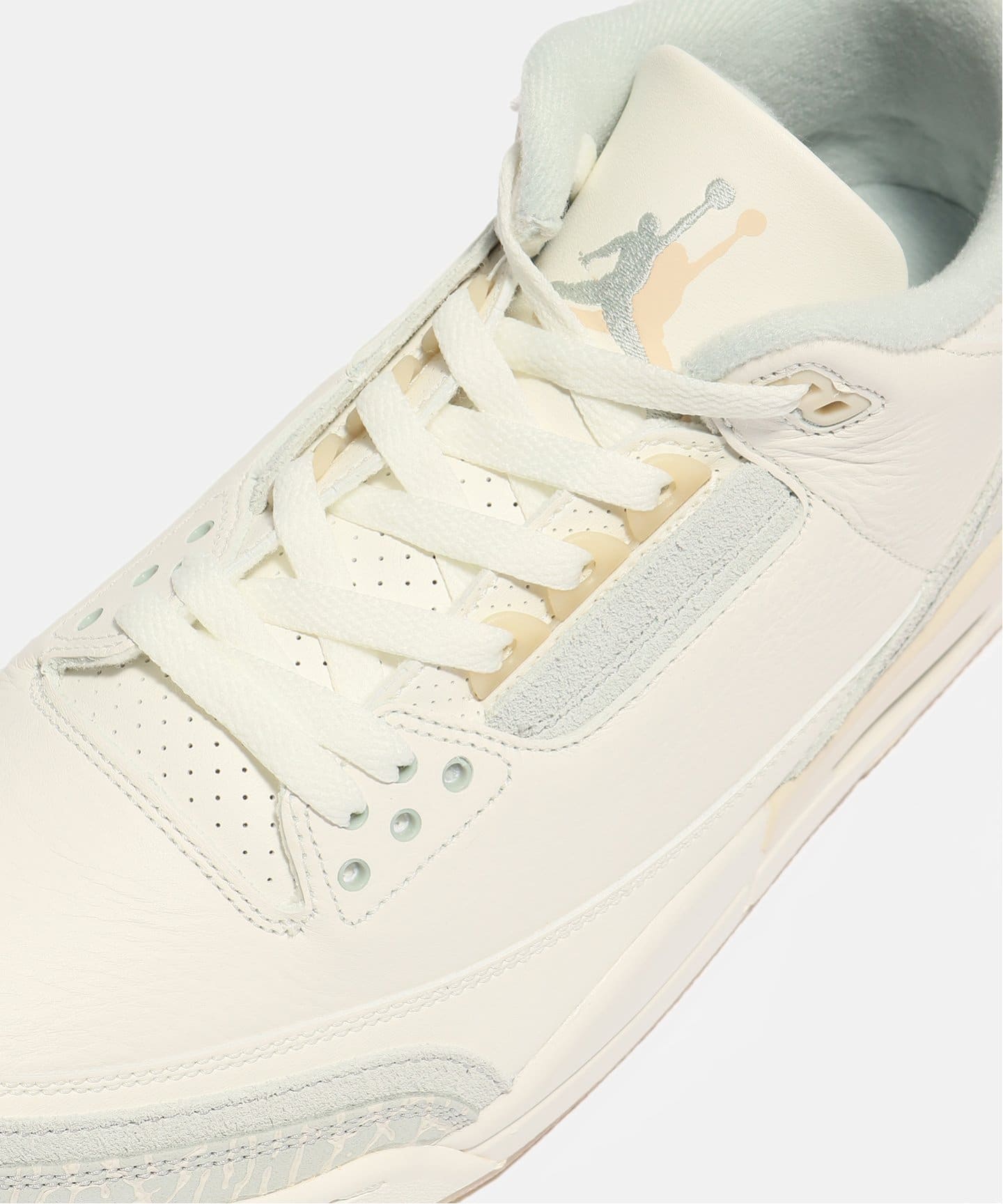 【JORDAN BRAND / ジョーダン ブランド】 AIR JORDAN 3 RETRO CRAFT FJ9479-100