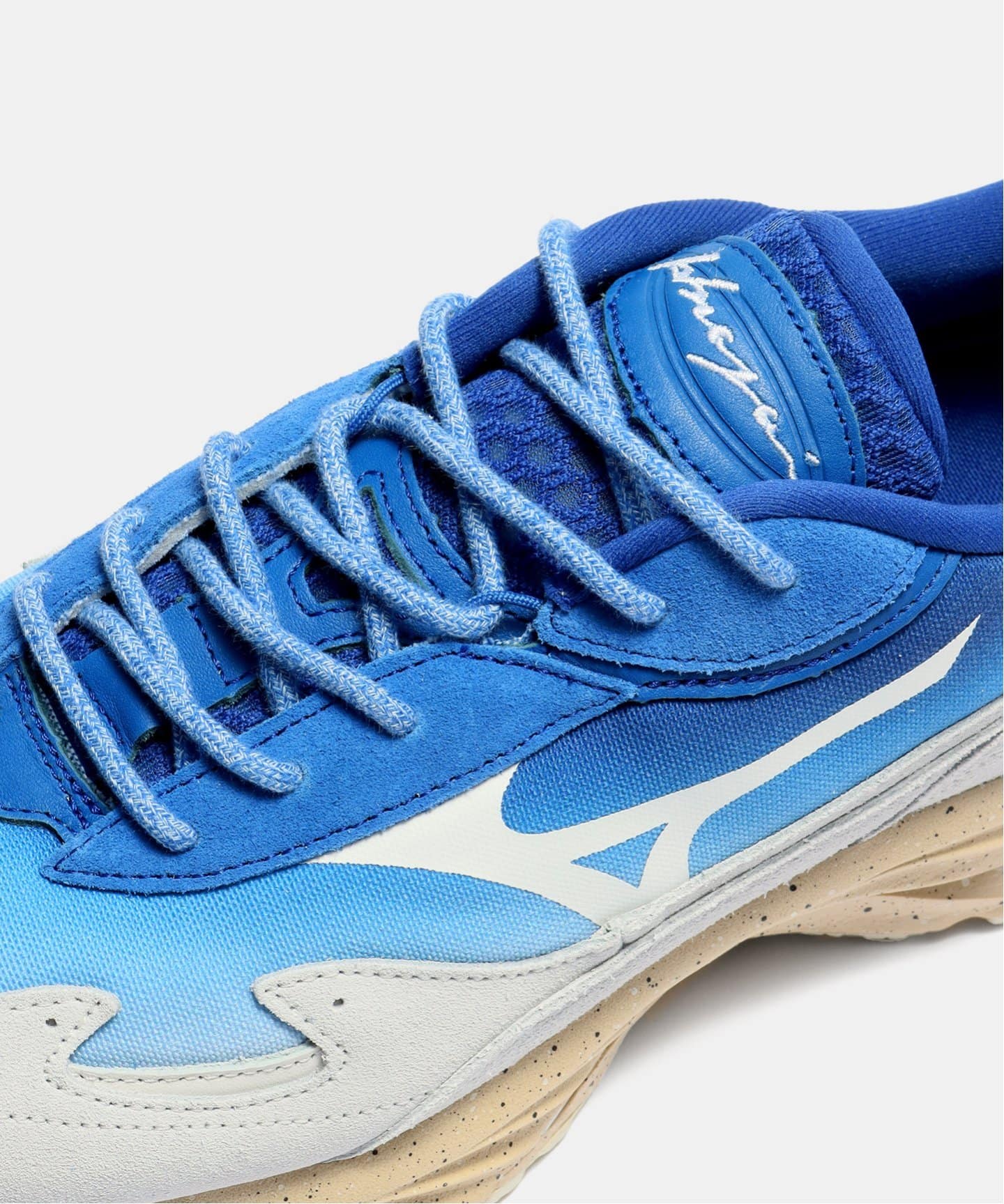 【MIZUNO / ミズノ】Wave Rider β D1GA241001