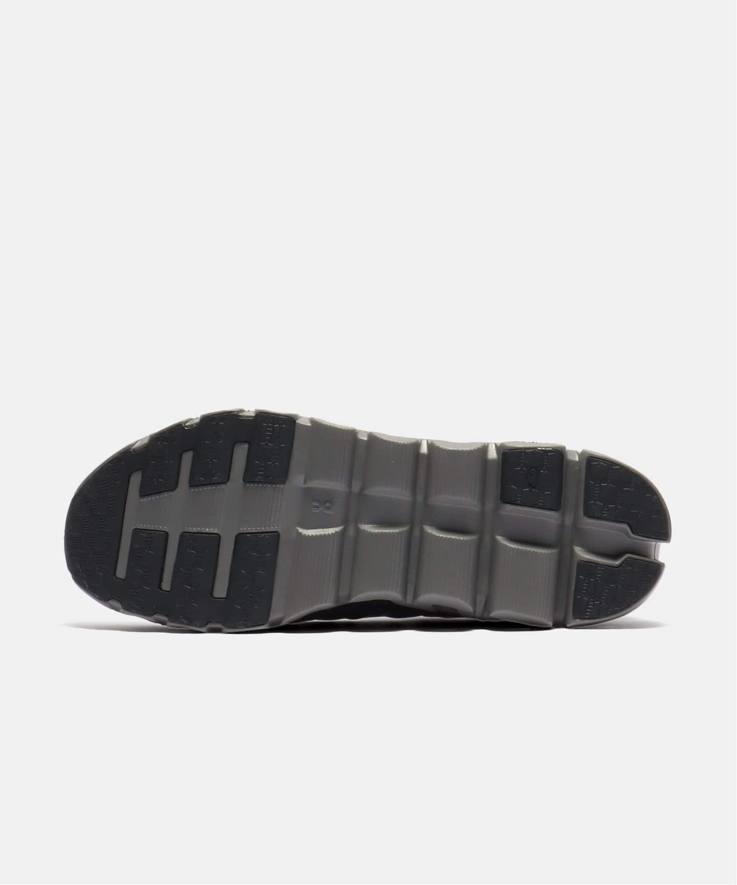 【On / オン】Cloudflow 4 Z5 3MD30102325 Mens
