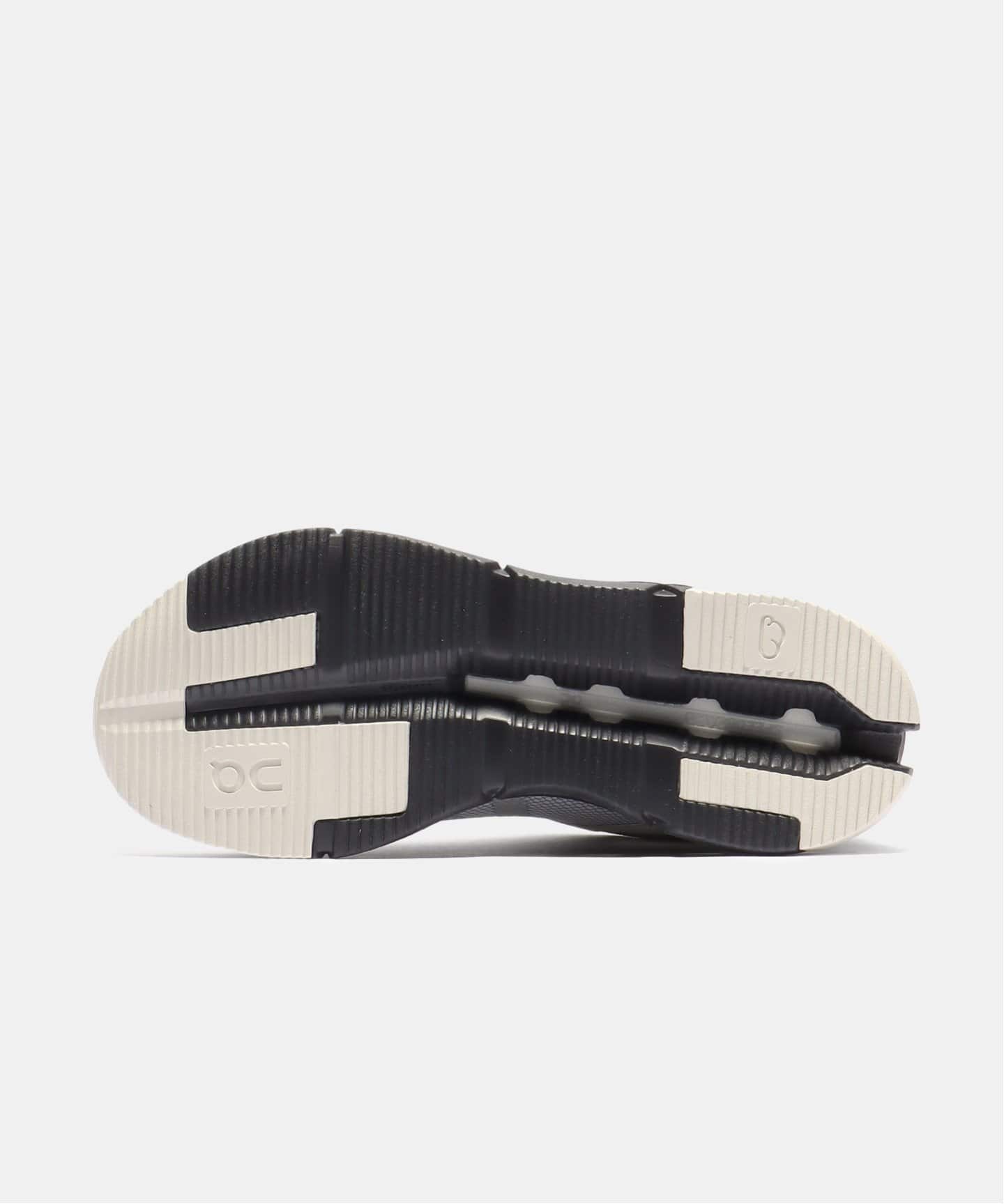 【On / オン】Cloudnova Z5 Rush 3MD30302325 Mens