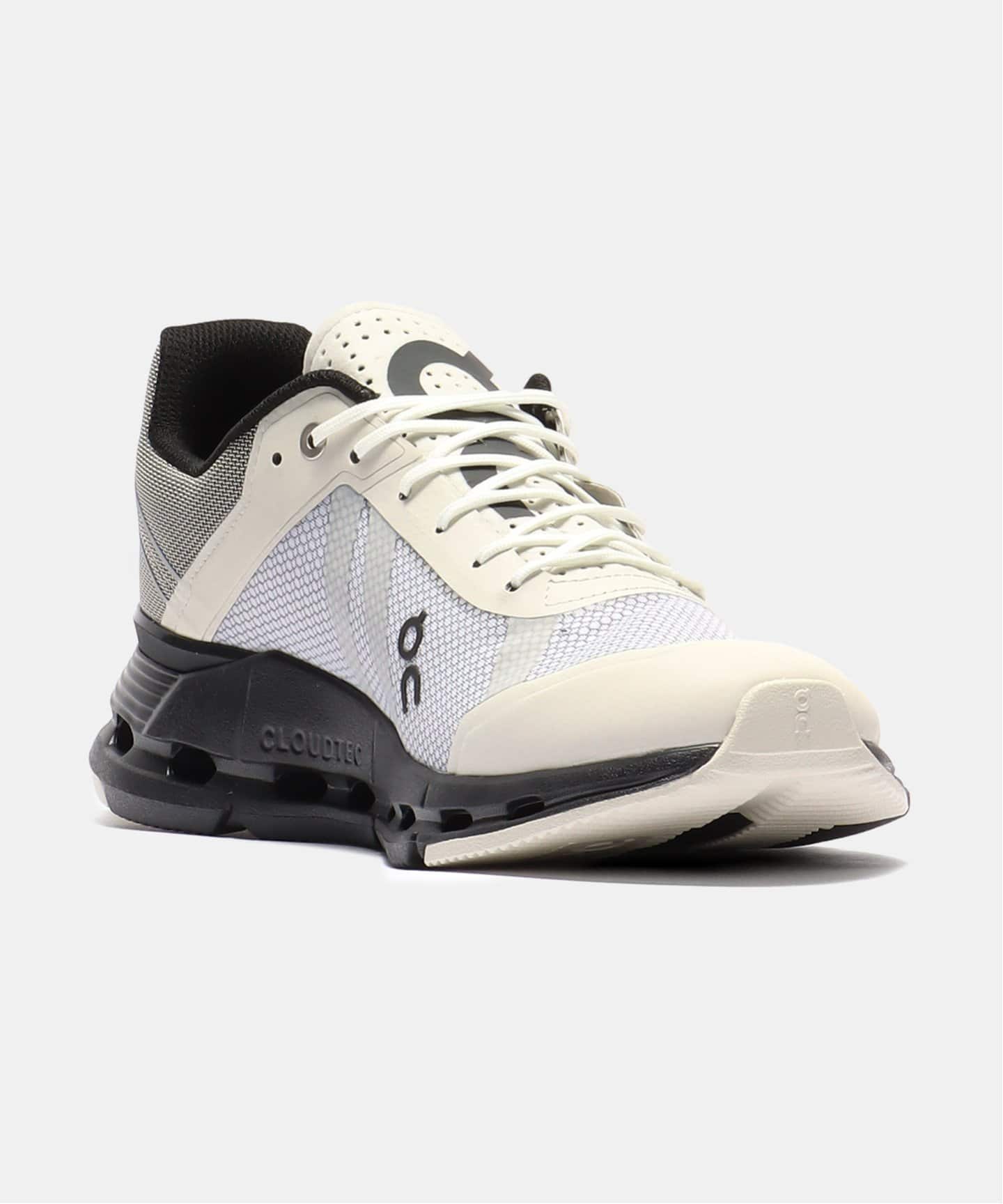 【On / オン】Cloudnova Z5 Rush 3MD30302325 Mens