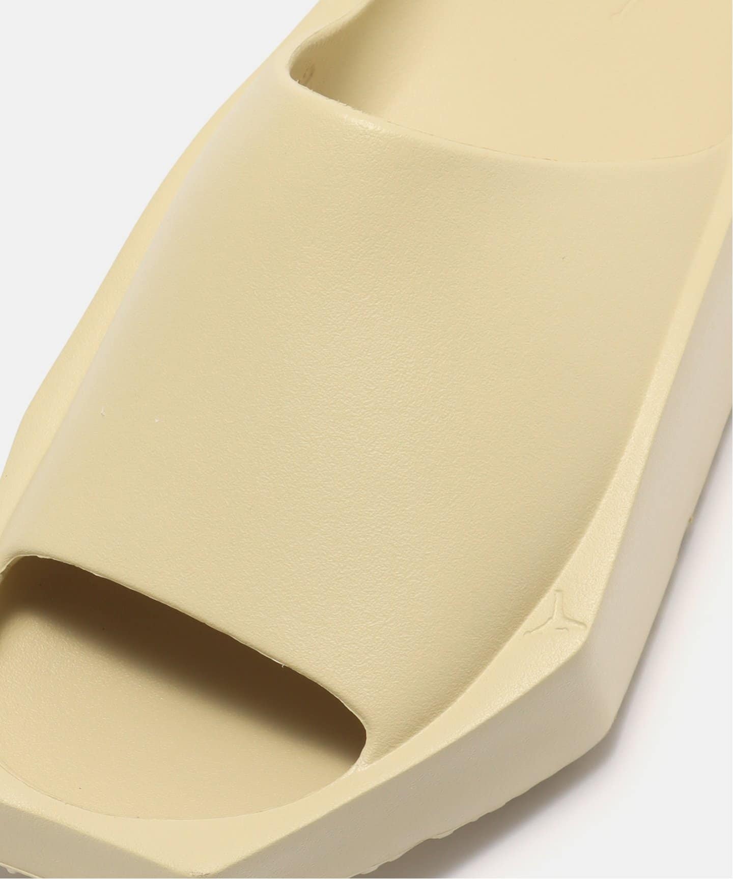 【JORDAN BRAND / ジョーダン ブランド】WMNS JORDAN HEX SLIDE DQ8992-700