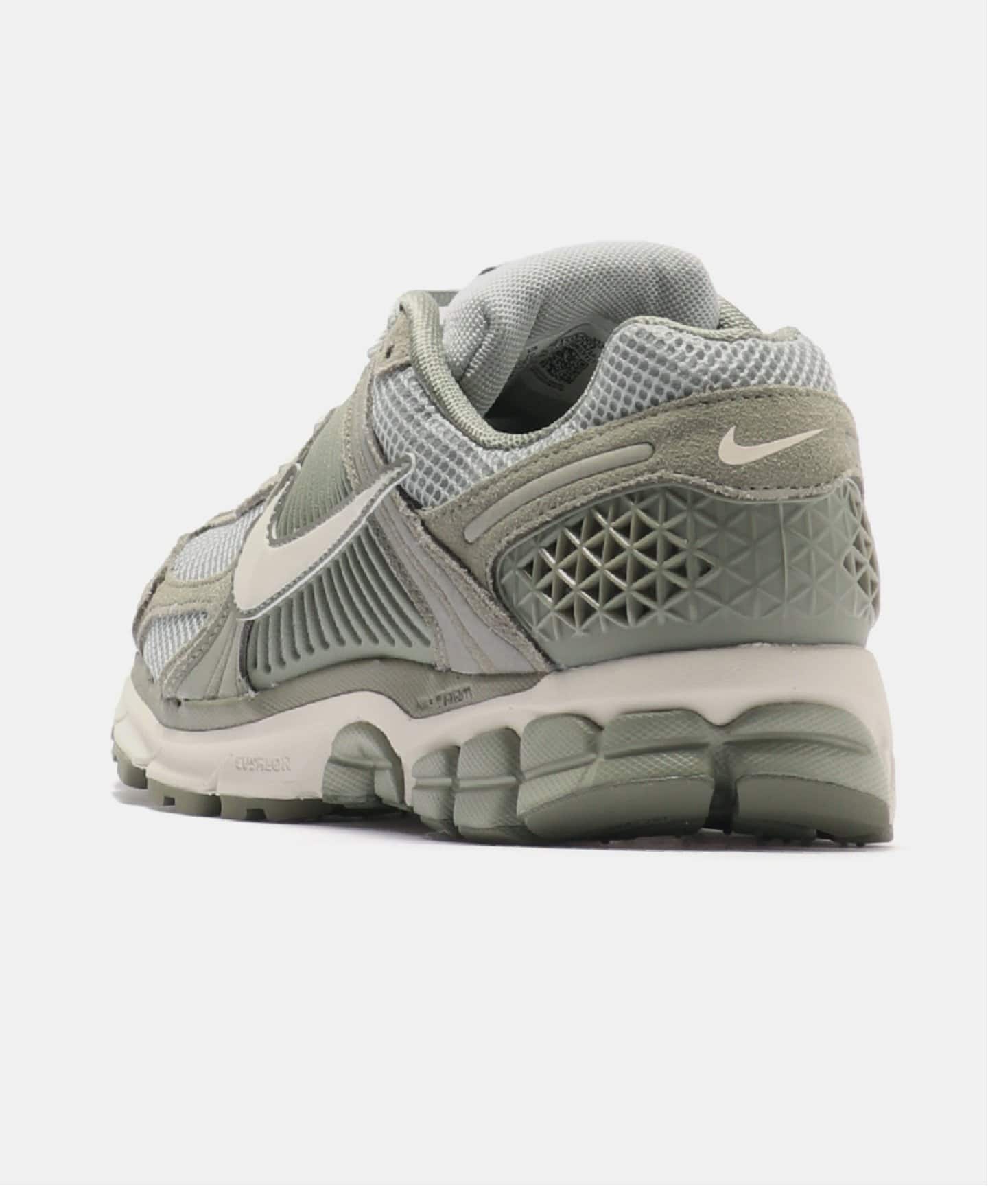NIKE ZOOM VOMERO 5 HF1553-002