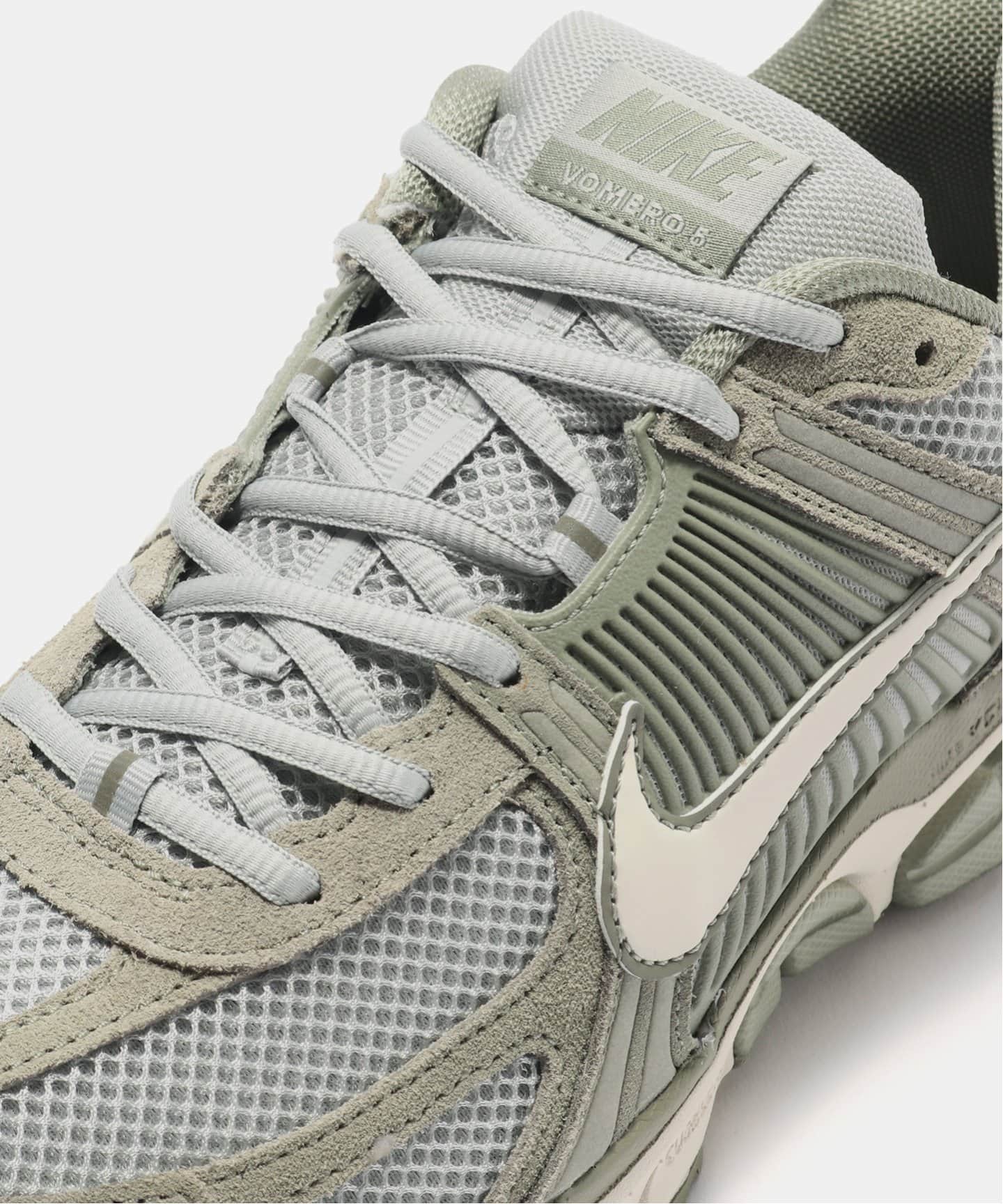 NIKE ZOOM VOMERO 5 HF1553-002