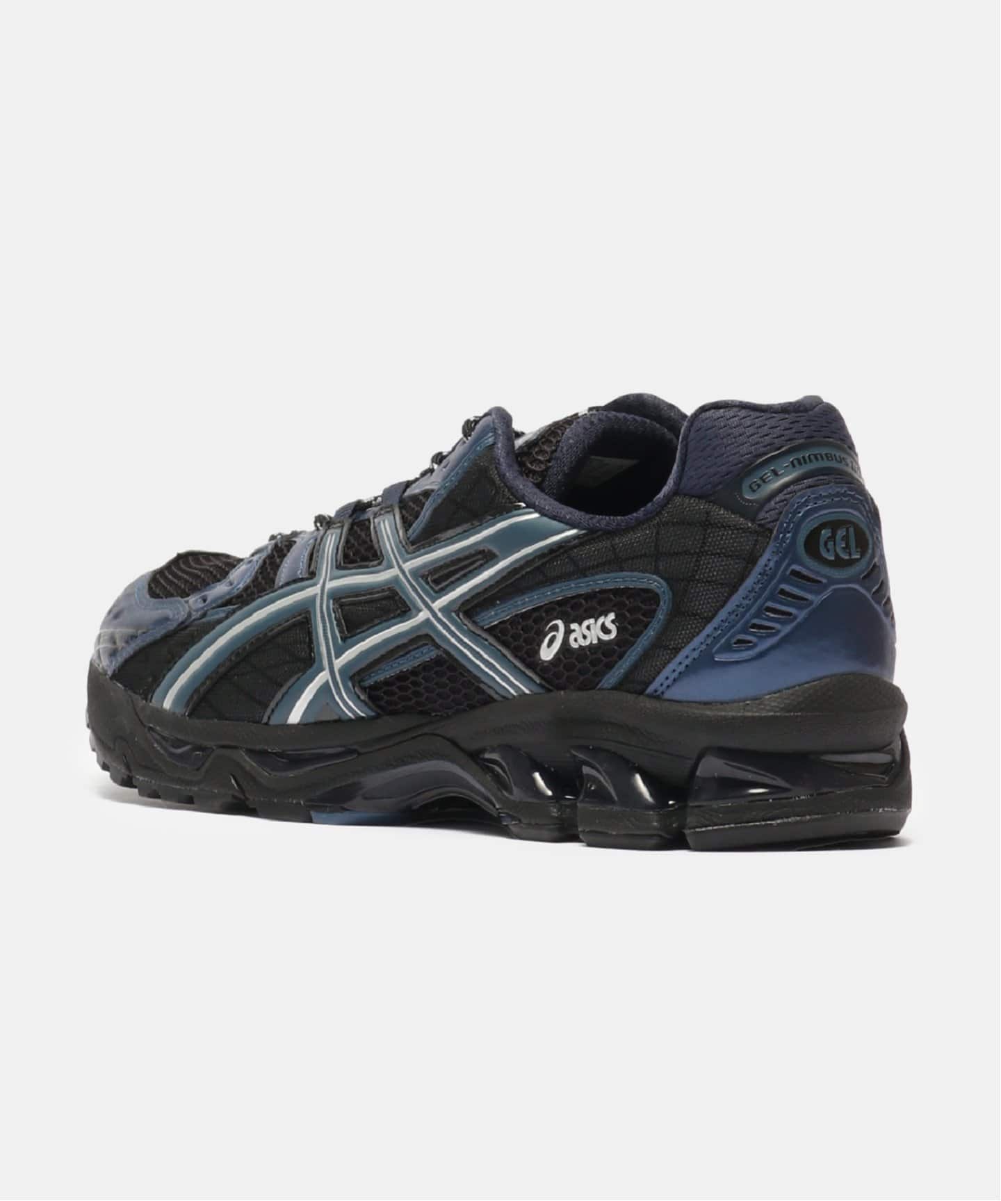 【日本国内限定カラー】ASICS GEL-NIMBUS 10.1 1203A543.002