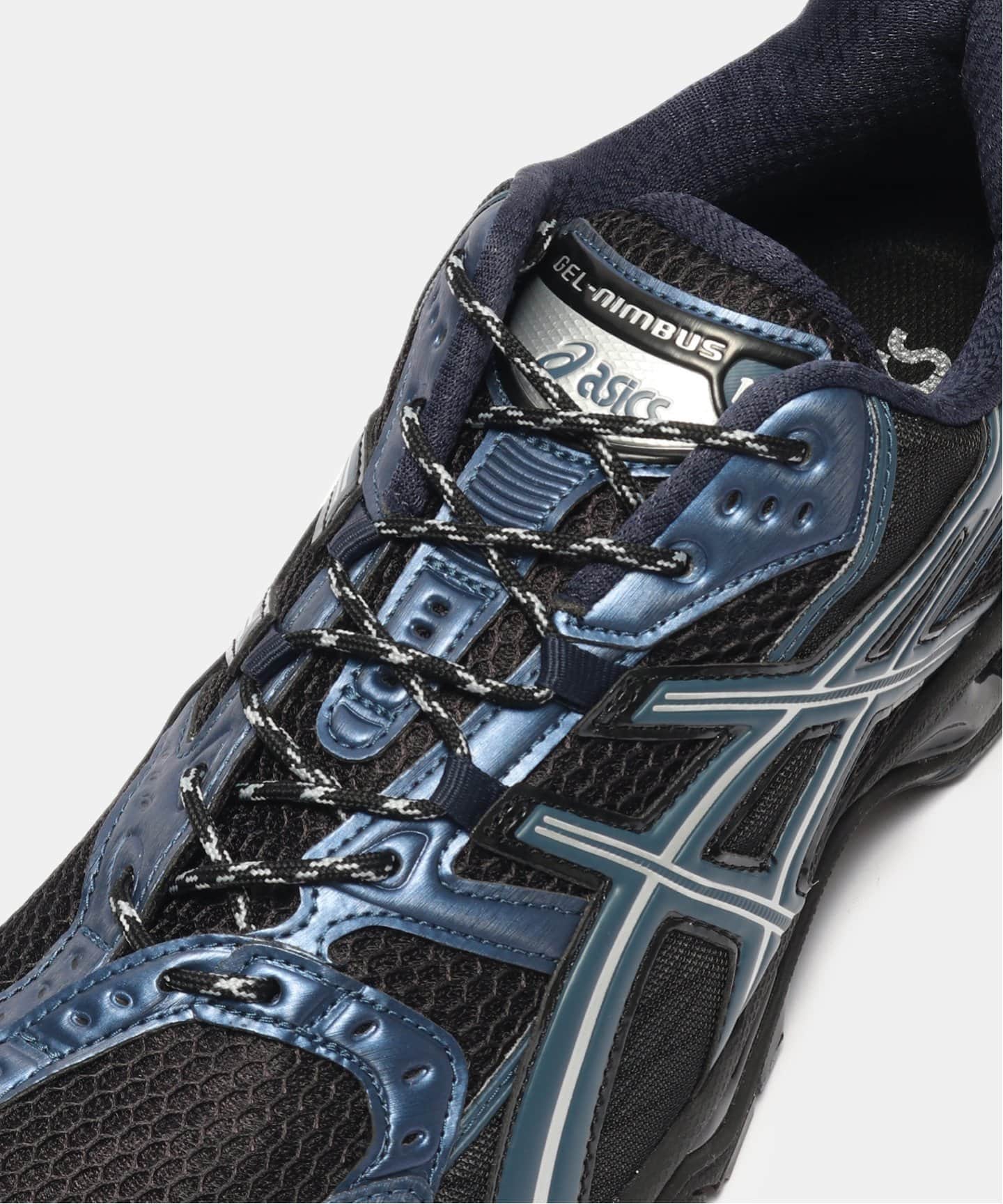 【日本国内限定カラー】ASICS GEL-NIMBUS 10.1 1203A543.002