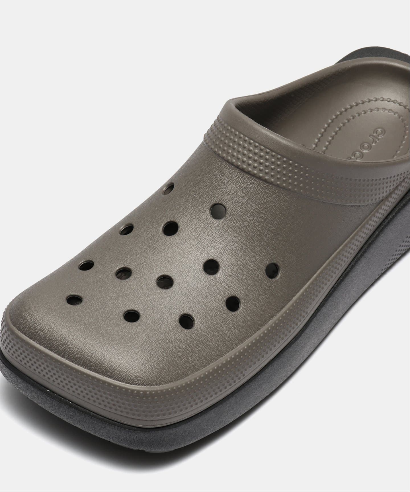 crocs Blunt Toe Blocked 210338