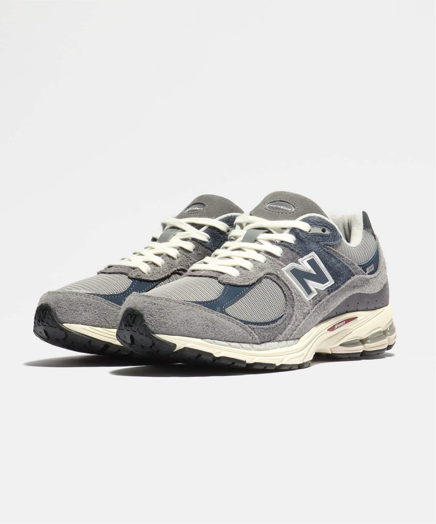 【New Balance / ニューバランス】M2002REL