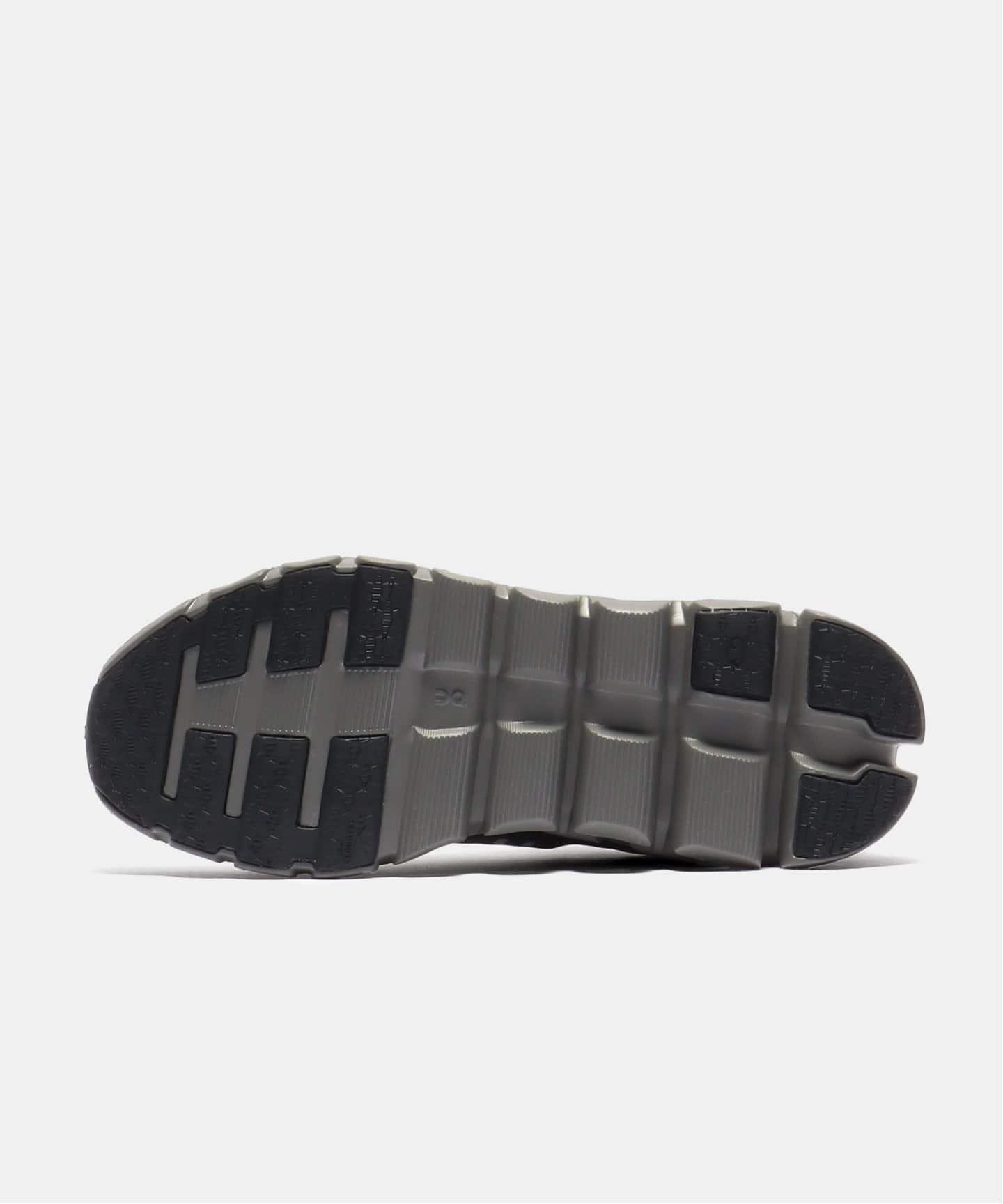【On / オン】Cloudflow 4 Z5 3WD30102325 Womens