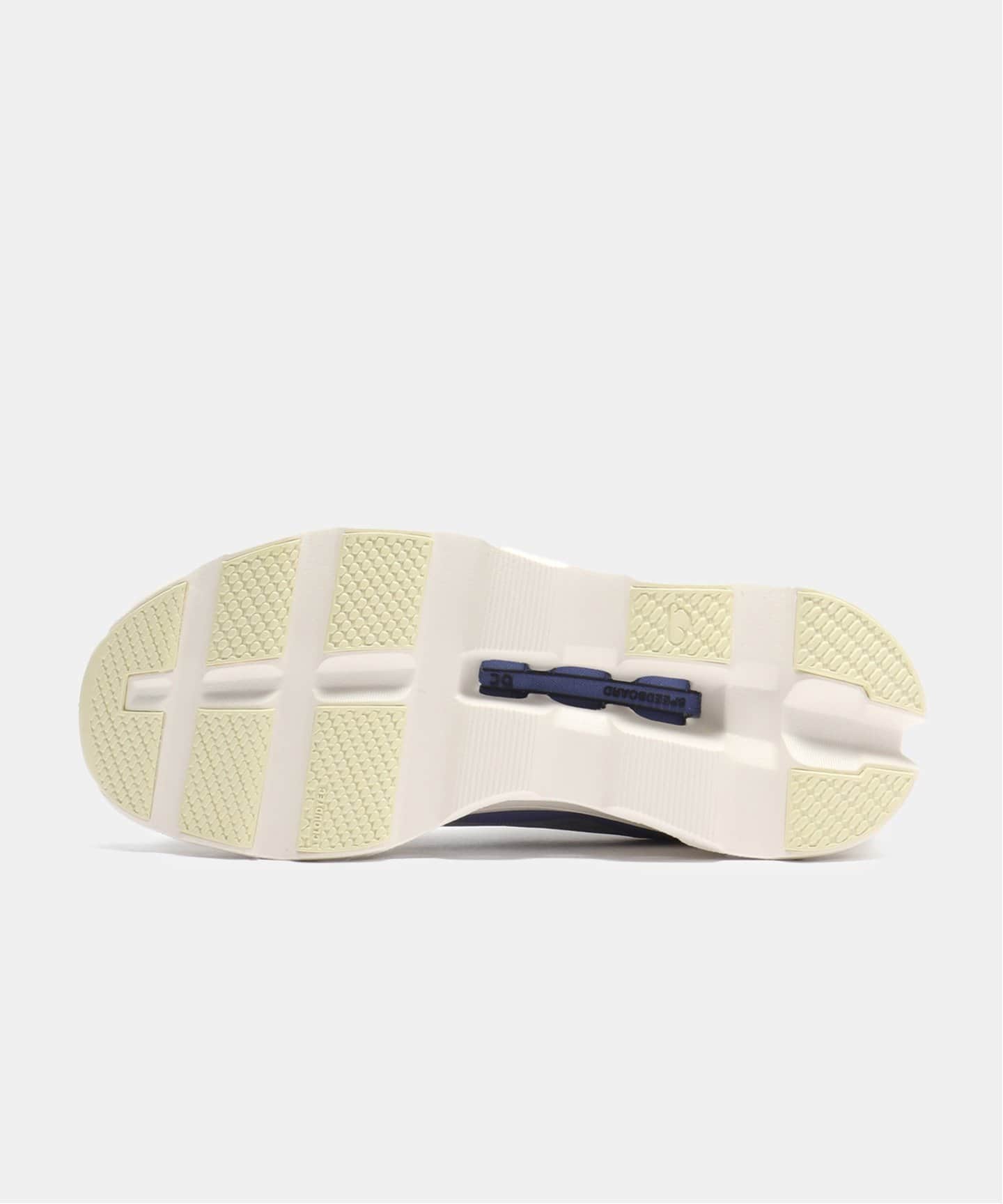 On Cloudmonster 61.97784 Womens