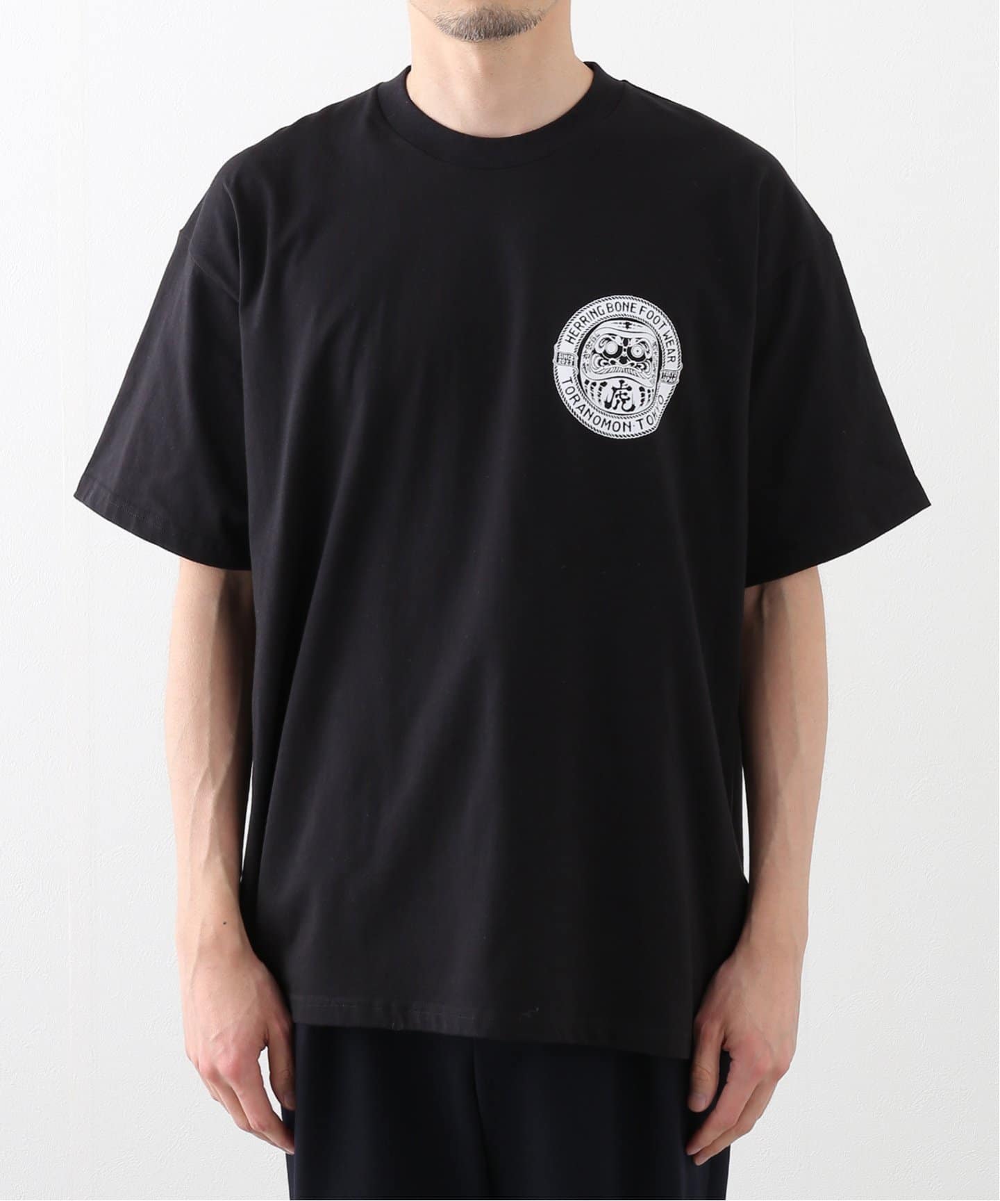 “Herringbone“ Daruma Print Tee