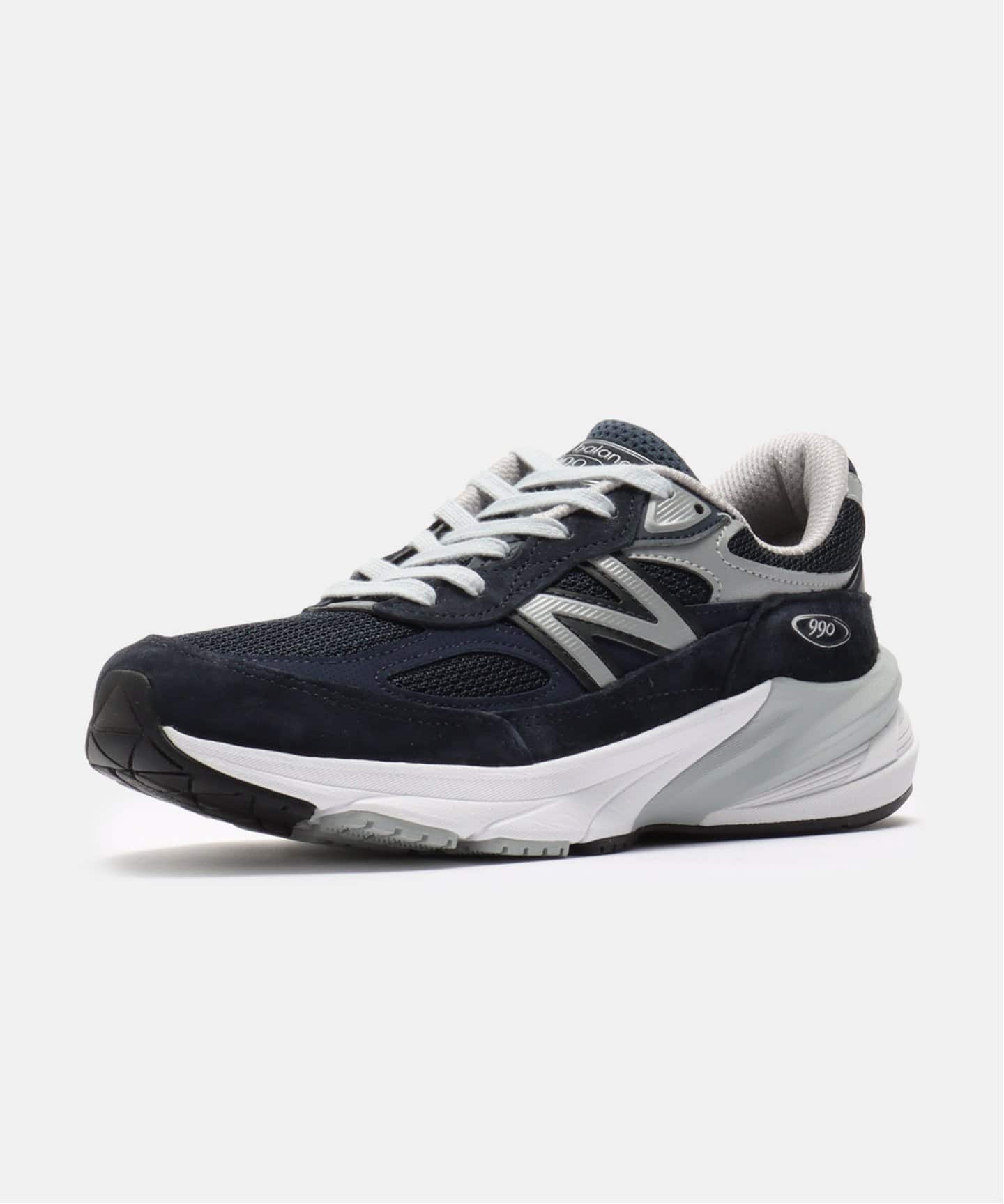 New Balance W990NV6