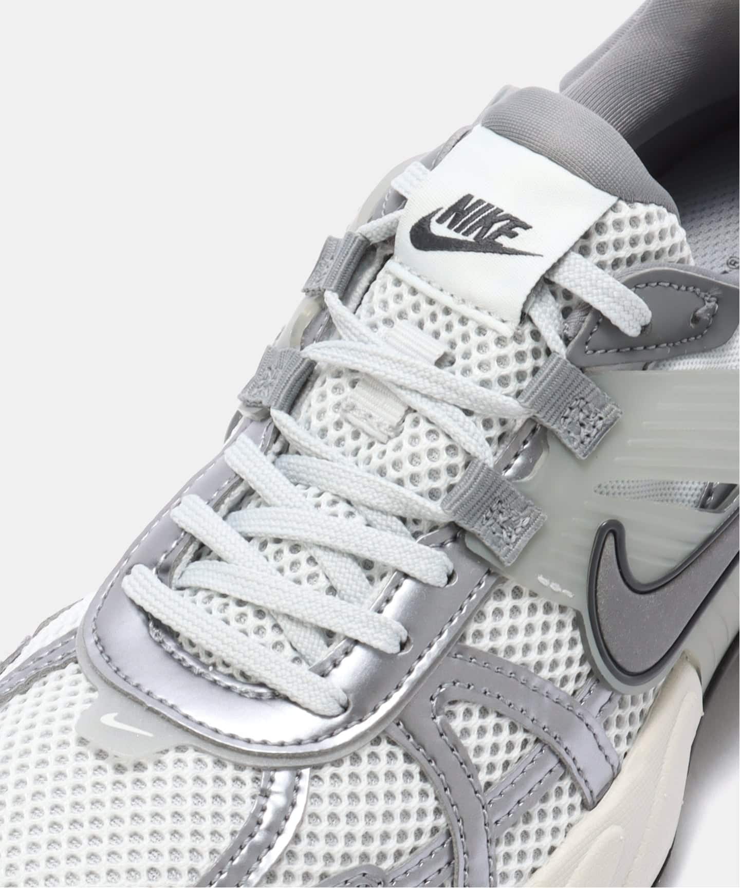 NIKE WMNS V2K RUN FD0736-003