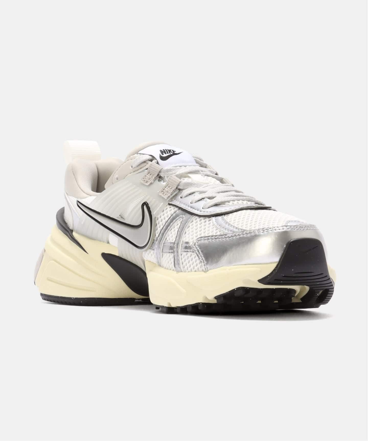 NIKE WMNS V2K RUN FD0736-100