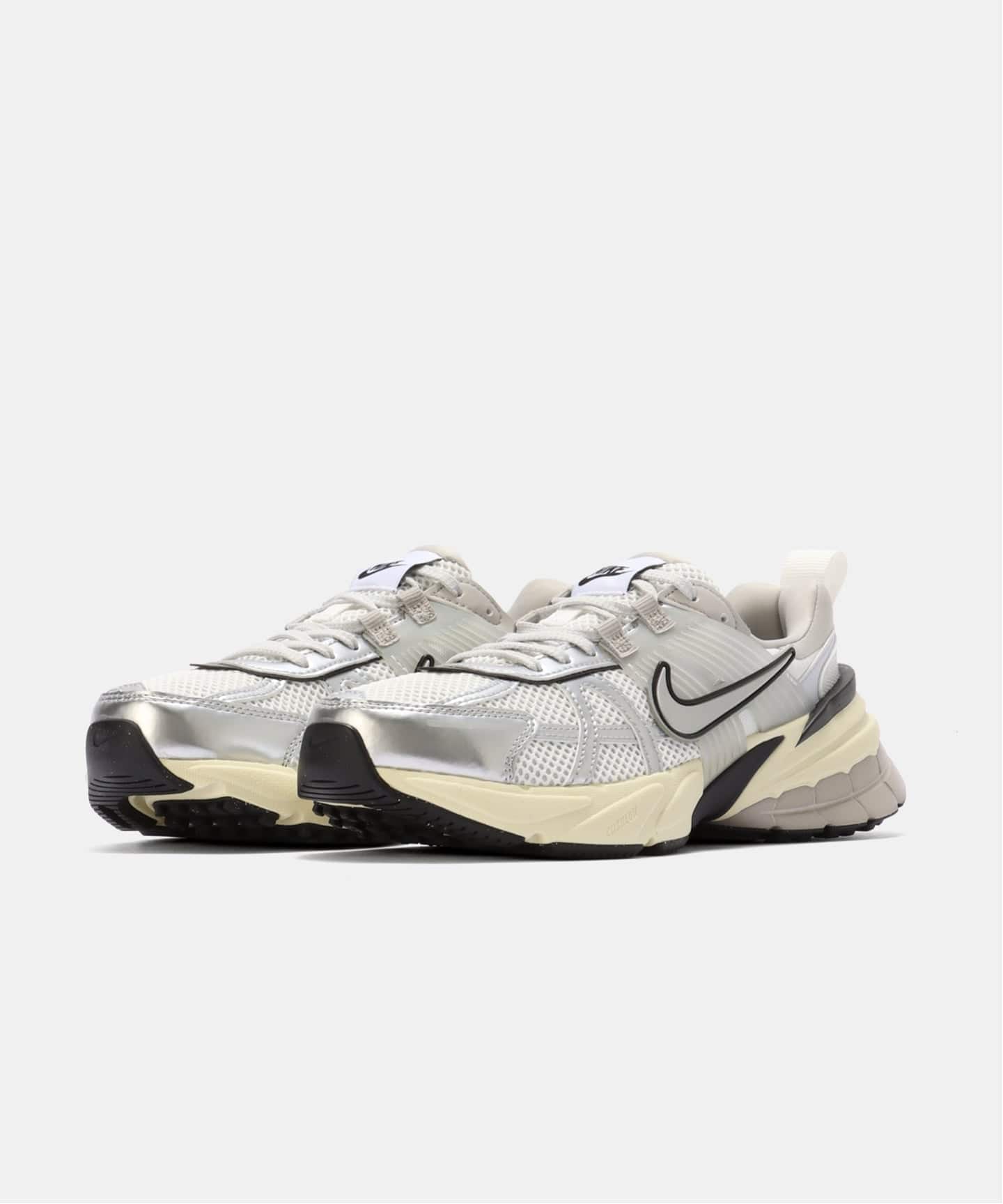 NIKE WMNS V2K RUN FD0736-100