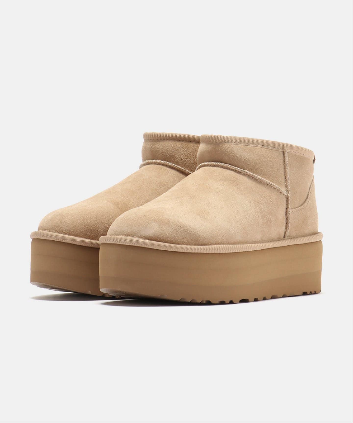 UGG W CLASSIC ULTRA MINI PLATFORM 1135092