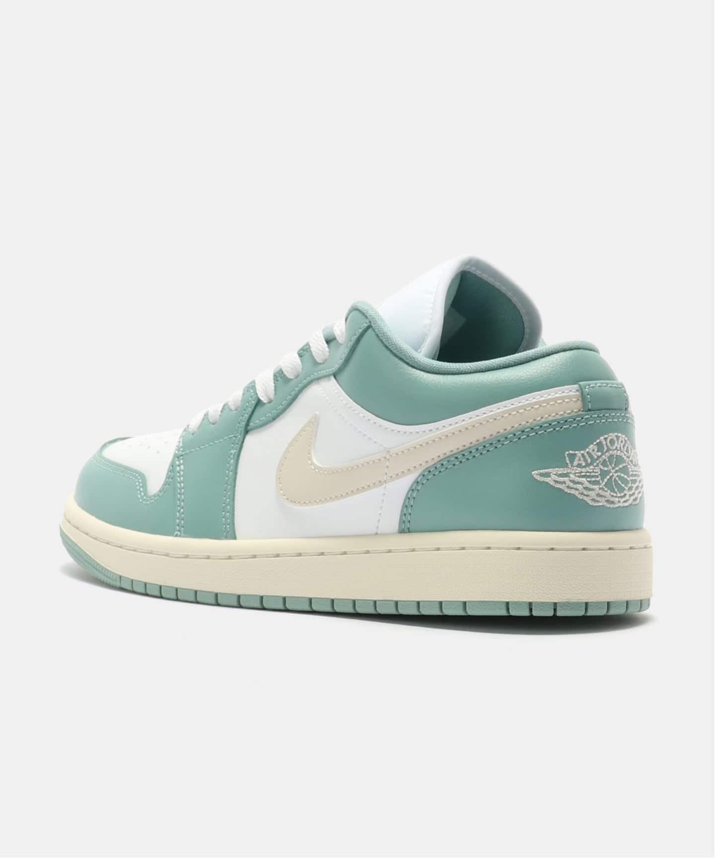 JORDAN BRAND WMNS AIR JORDAN 1 LOW DC0774-138