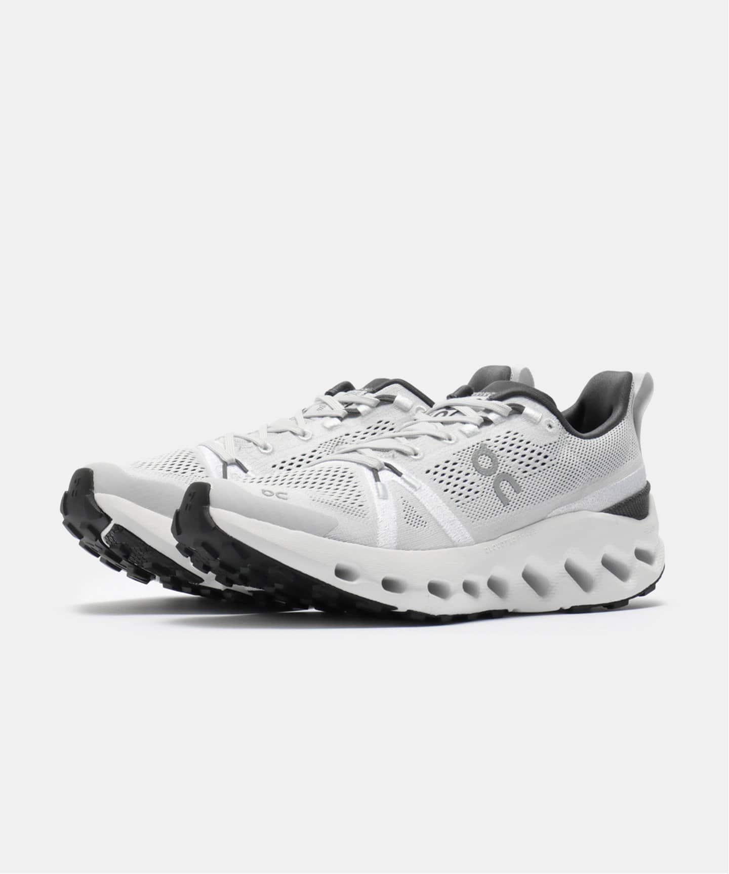 On Cloudsurfer Trail 3WE10100622