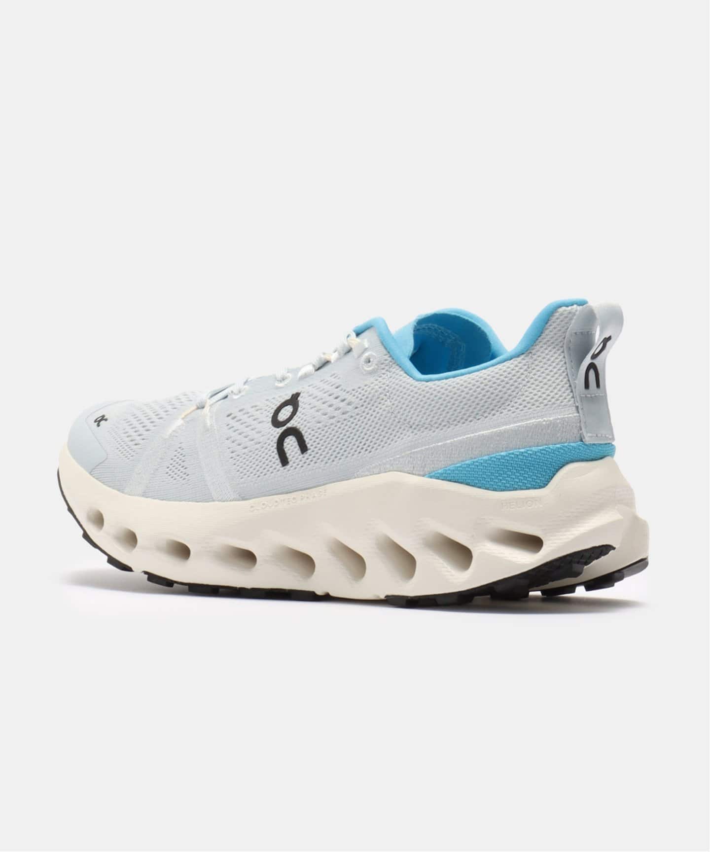 On Cloudsurfer Trail 3WE10103042