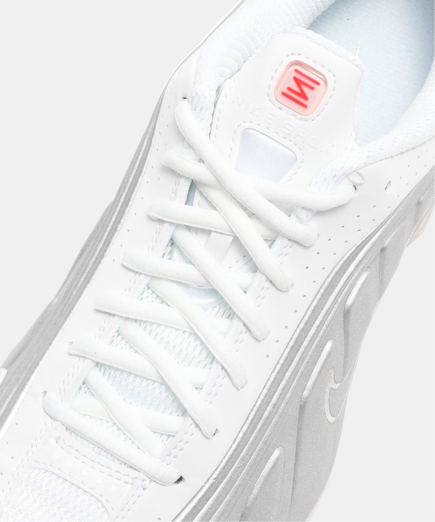 NIKE W NIKE SHOX R4 AR3565-101