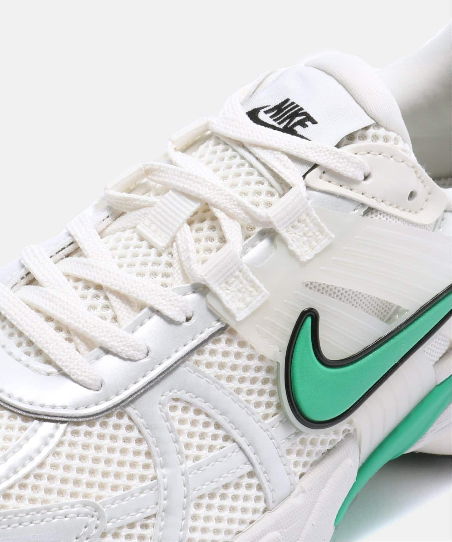 NIKE W V2K RUN FD0736-107