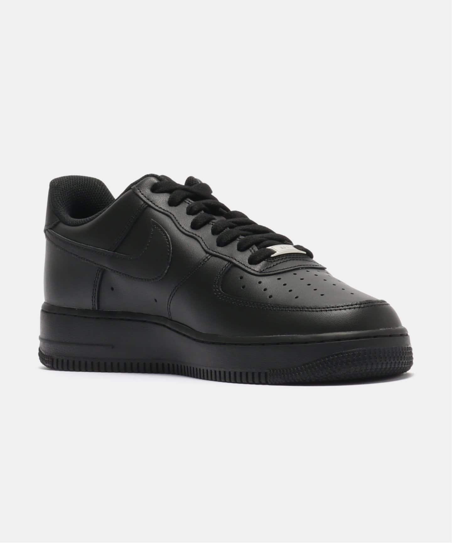 NIKE AIR FORCE 1 07 LE CW2288-001