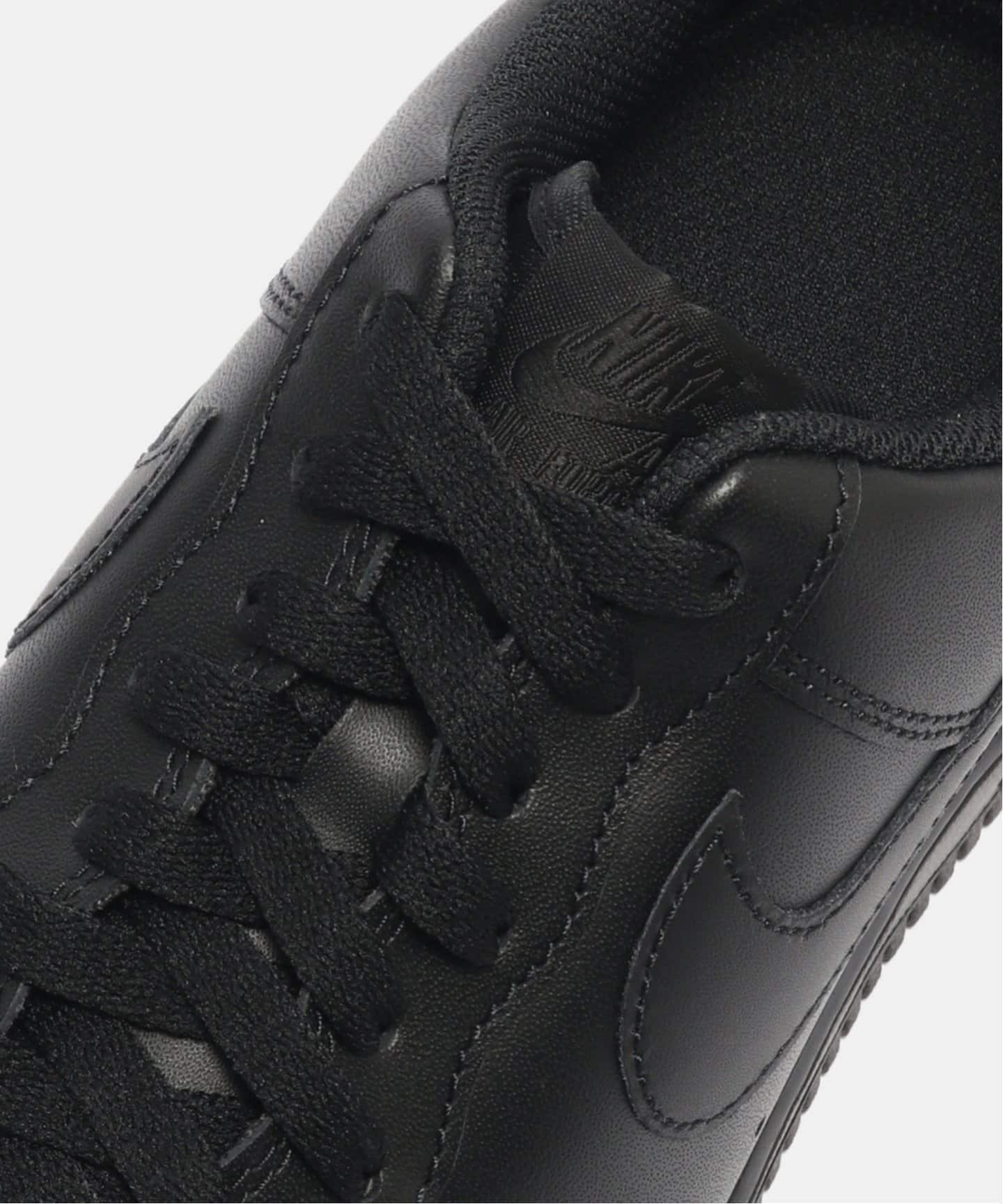 NIKE AIR FORCE 1 07 LE CW2288-001