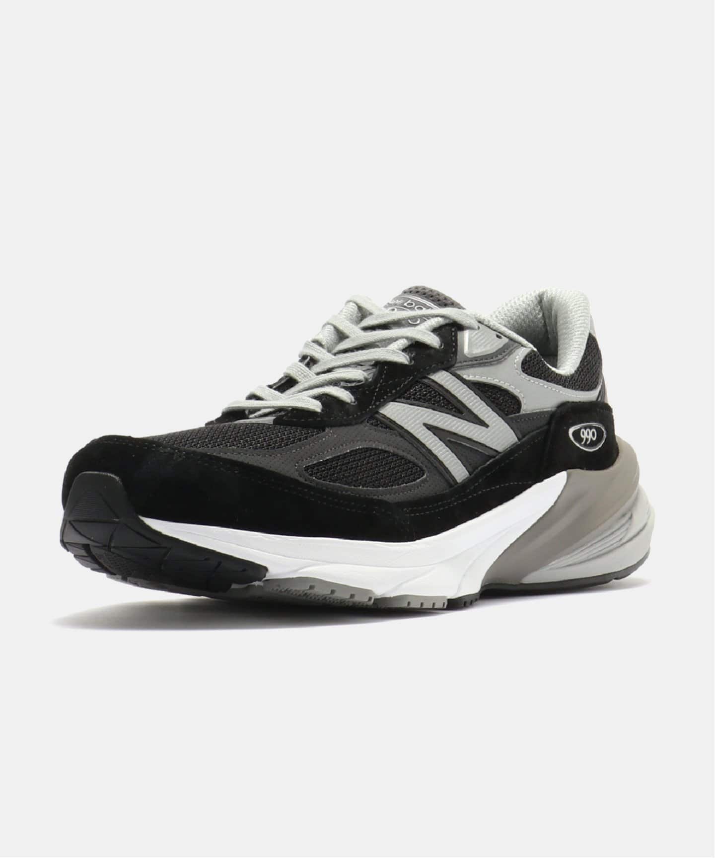 New Balance M990BK6