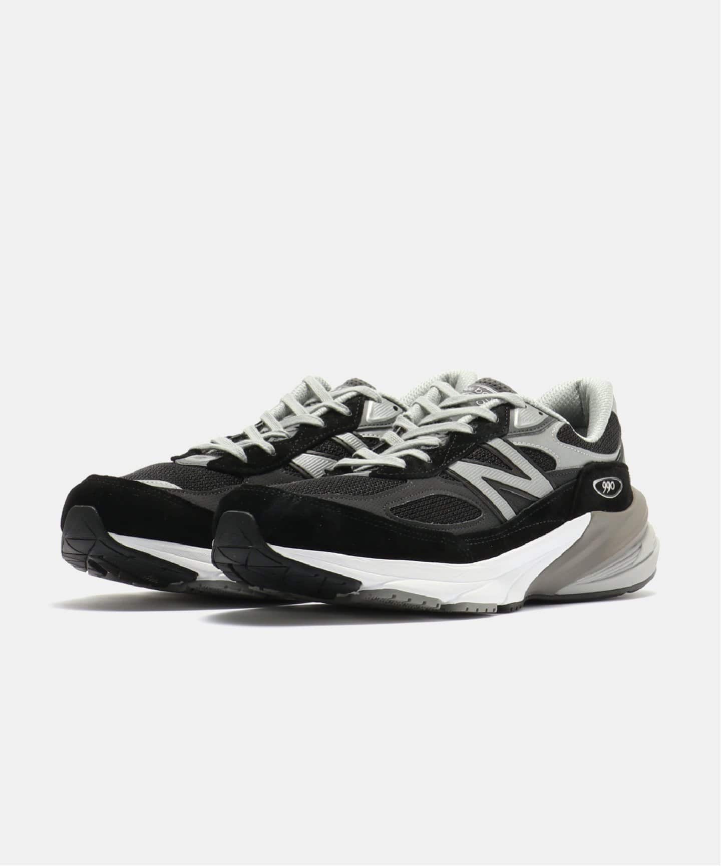 New Balance M990BK6